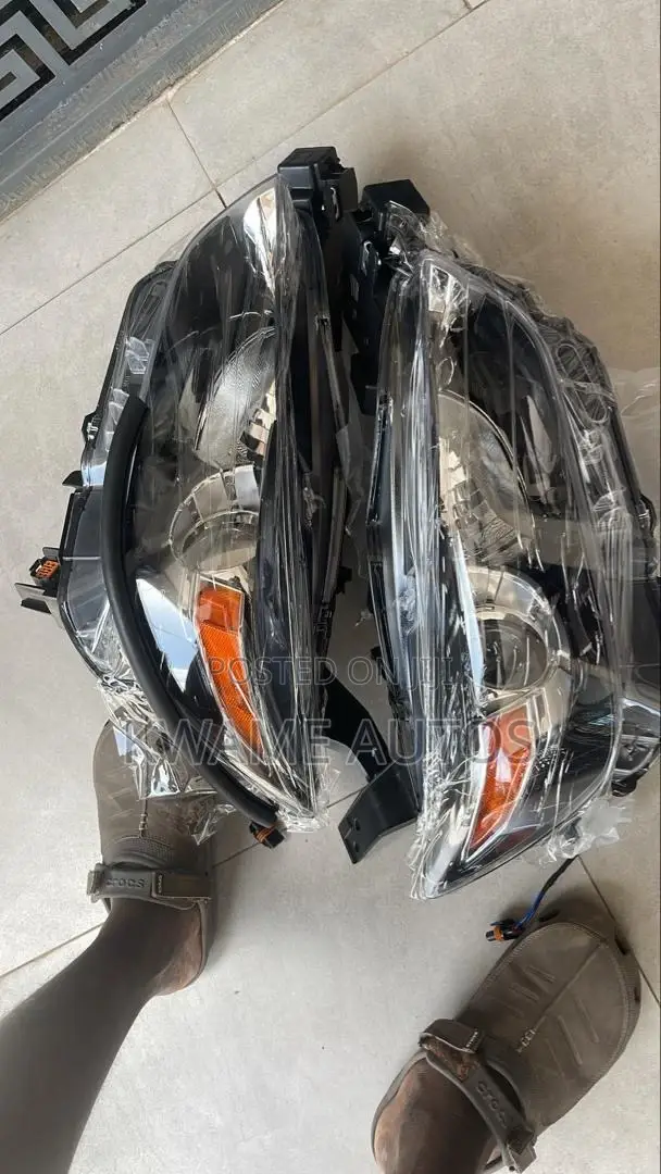 Madza Cx-3 Headlight Pair 2014,15
