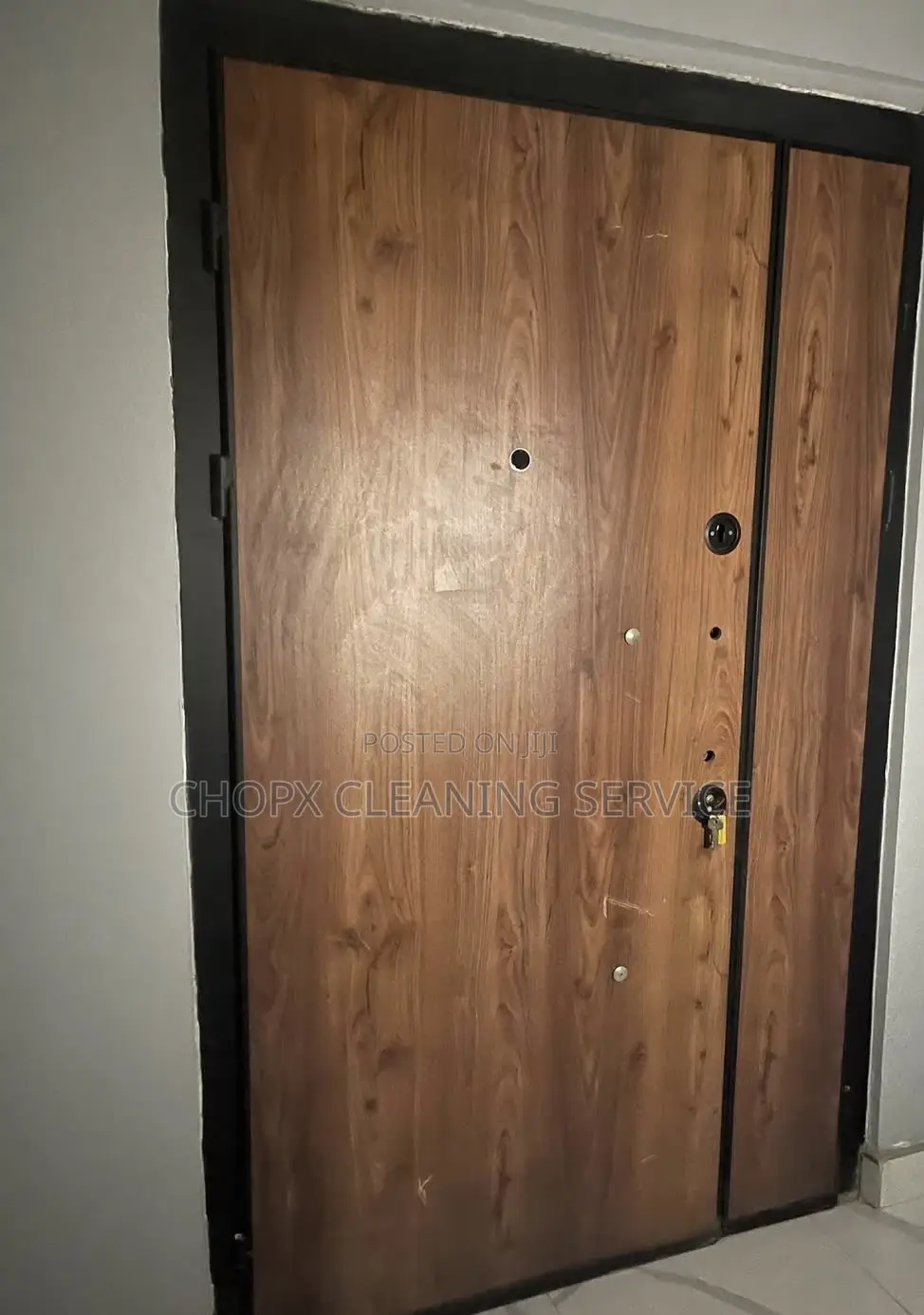 Sofa Door Cleaning Services – Safe, Fresh Spotless!