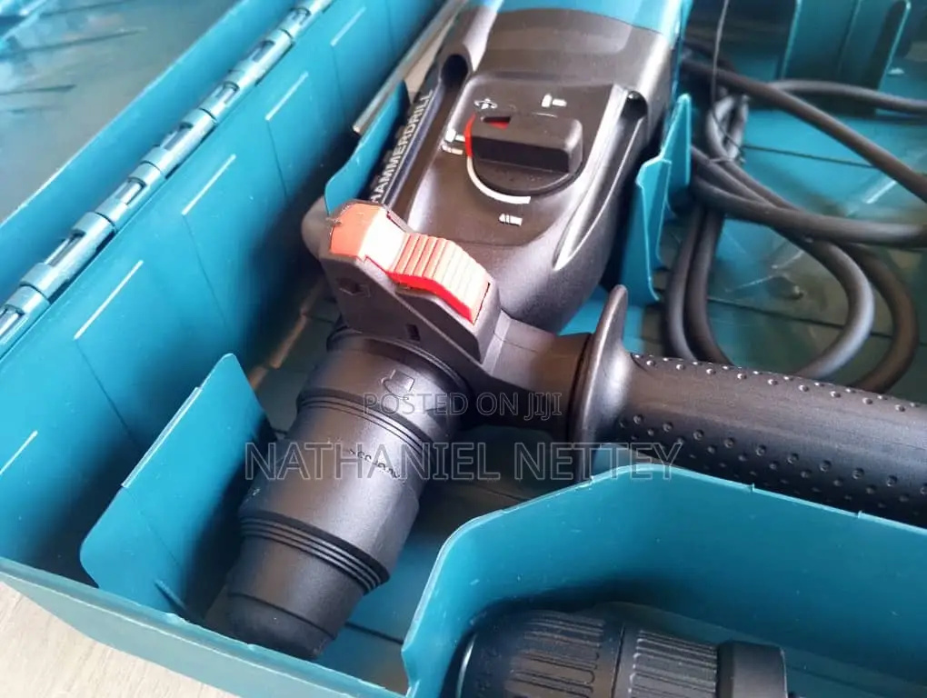Bosch Drilling Machine With Bit