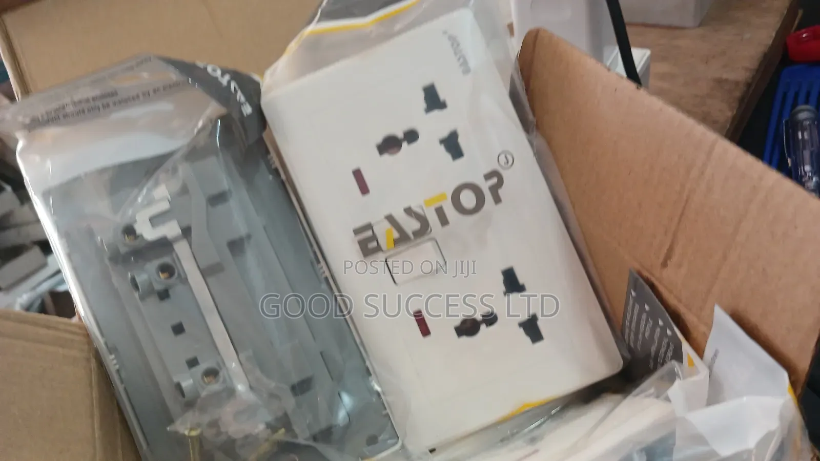 13a Double Socket