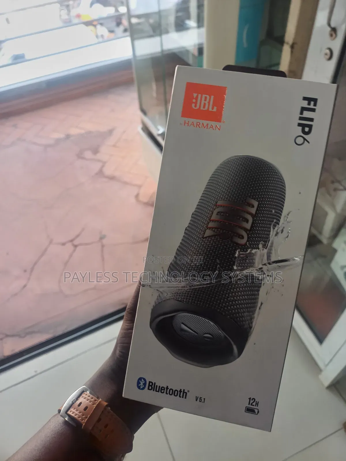 JBL Flip 6 Bluetooth Speakers