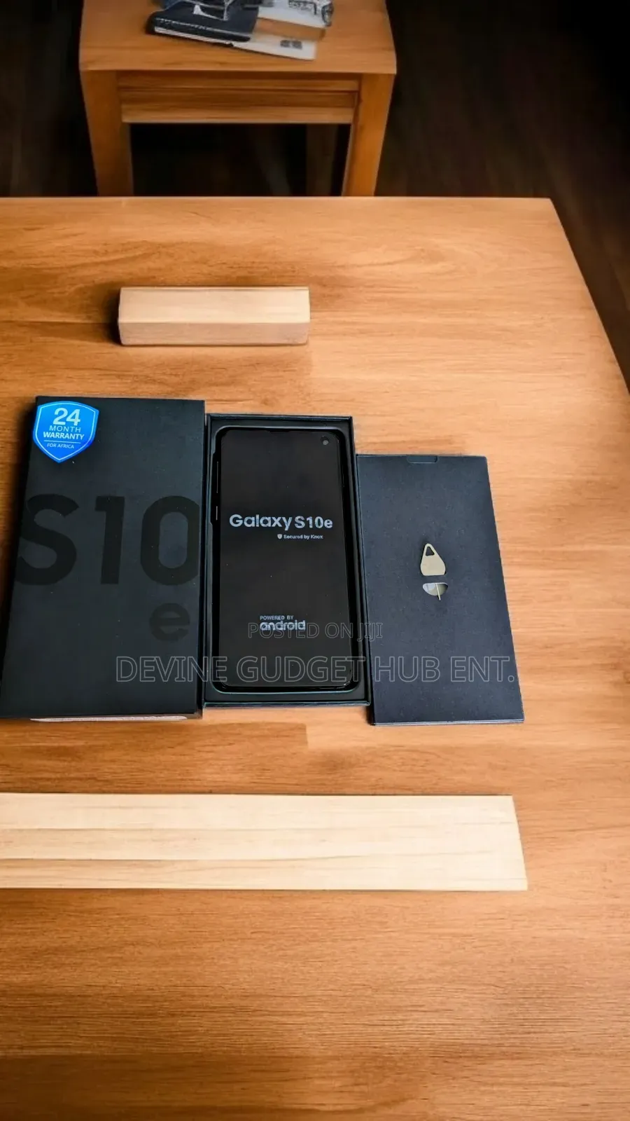 New Samsung Galaxy S10e 128 GB White