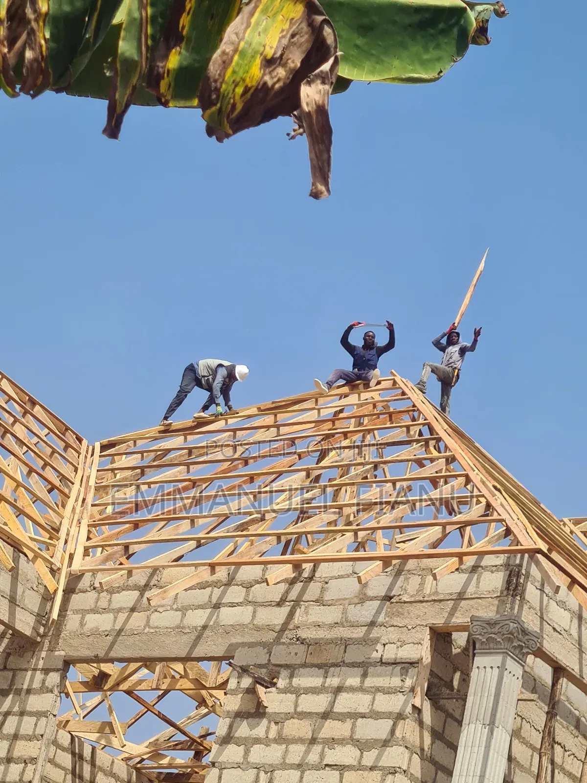 Ccontact Me or Whatsapp in Your Roofing or Flowing Work
