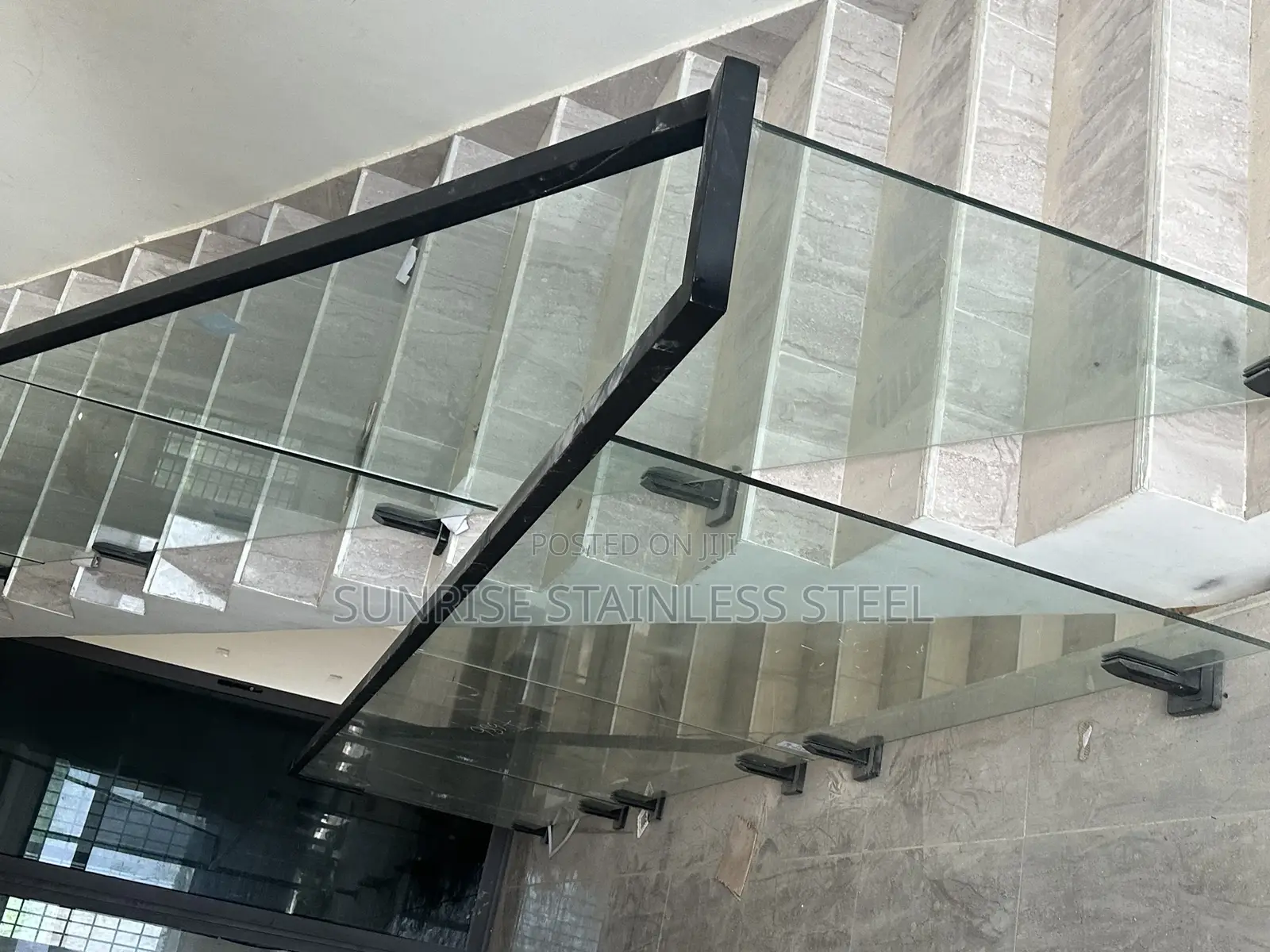 Stainless Frameless Design