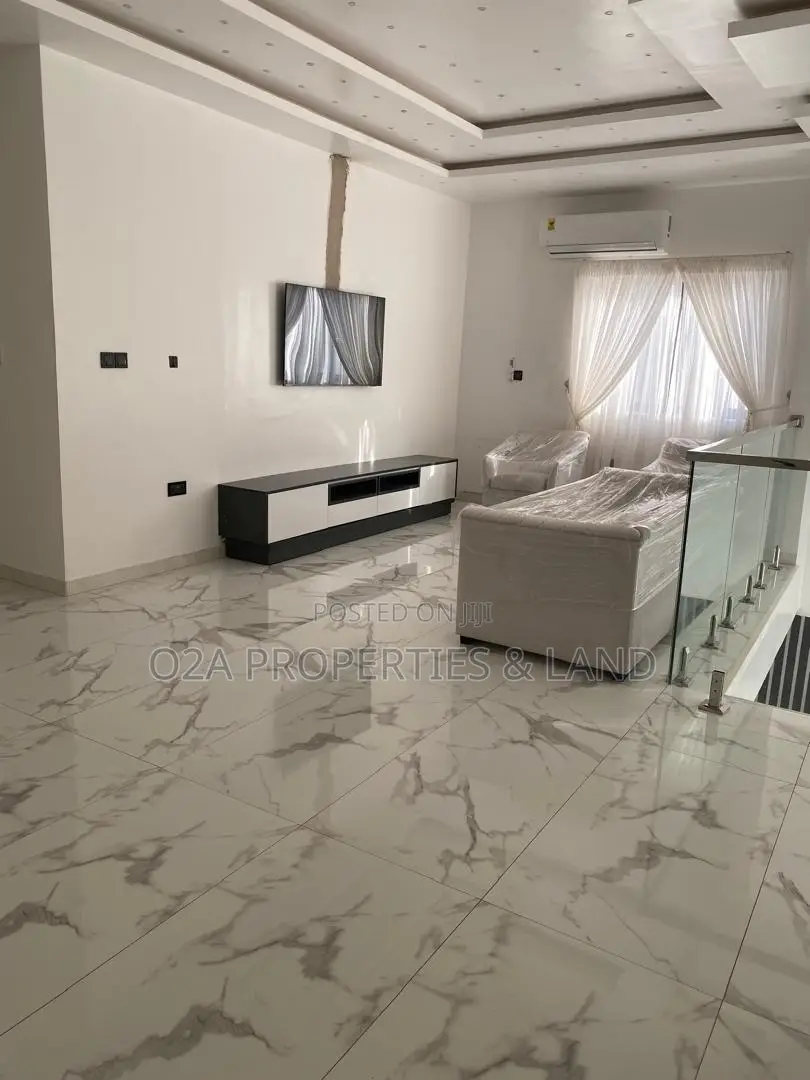 Furnished 5bdrm House in Kumasi Hilltop for sale