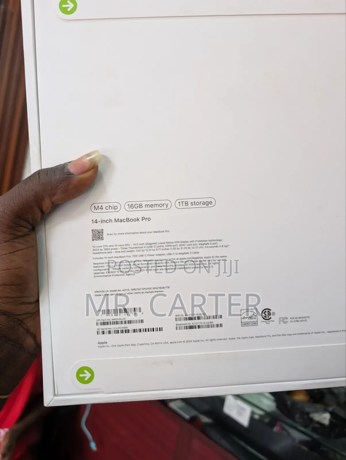 New Laptop Apple MacBook Pro 2024 M4 14-Inch 16GB Apple M4 SSD 1T