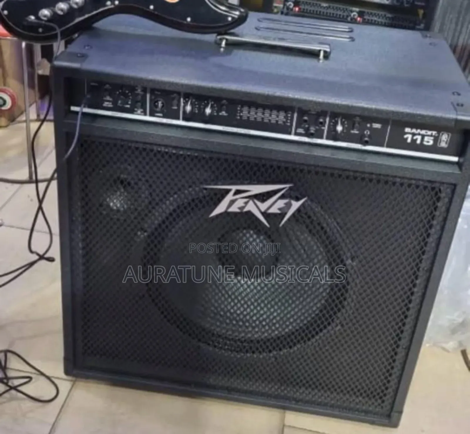 Peavey Bandit 115 Bass Guitar Combo