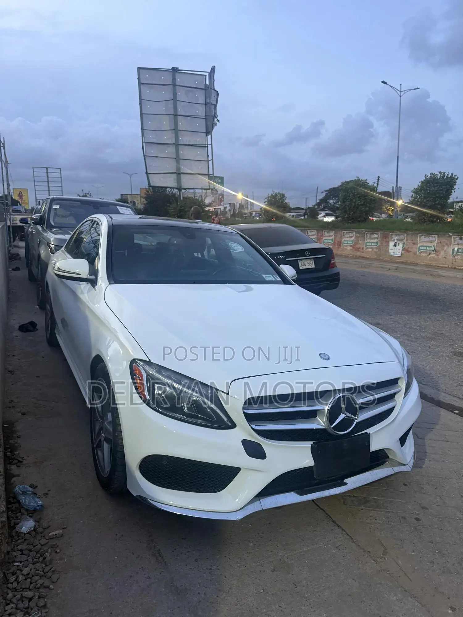 Mercedes-Benz C300 Sport 4dr AWD 4Matic Sedan (2.0L 4cyl 7A) 2015 White
