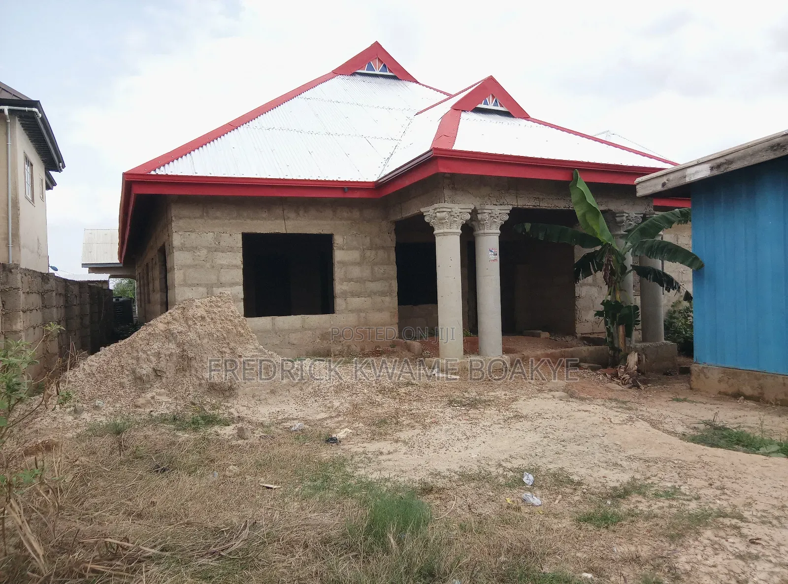 6bdrm House in 6 Bedrooms House For, Kumasi Metropolitan for sale