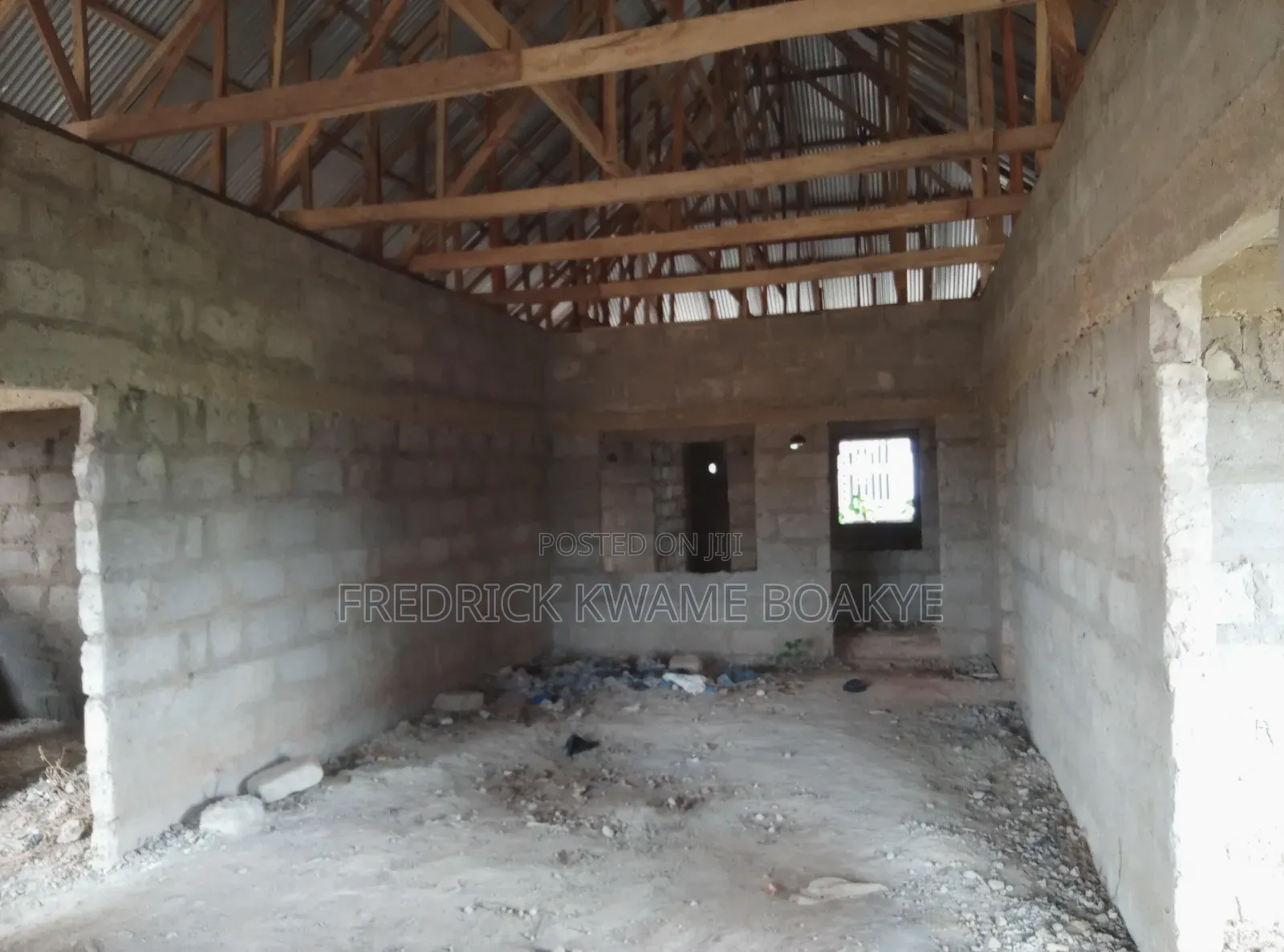 6bdrm House in 6 Bedrooms House For, Kumasi Metropolitan for sale