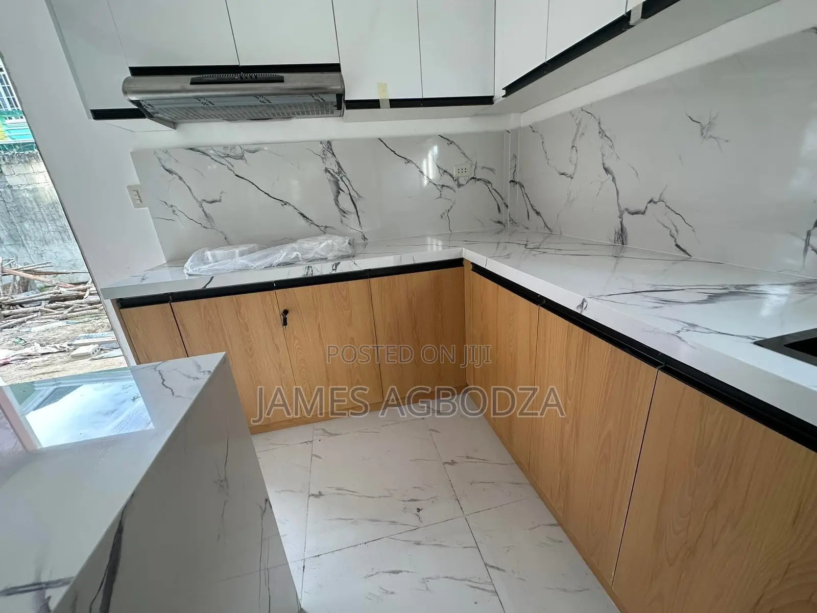 Master Tiler