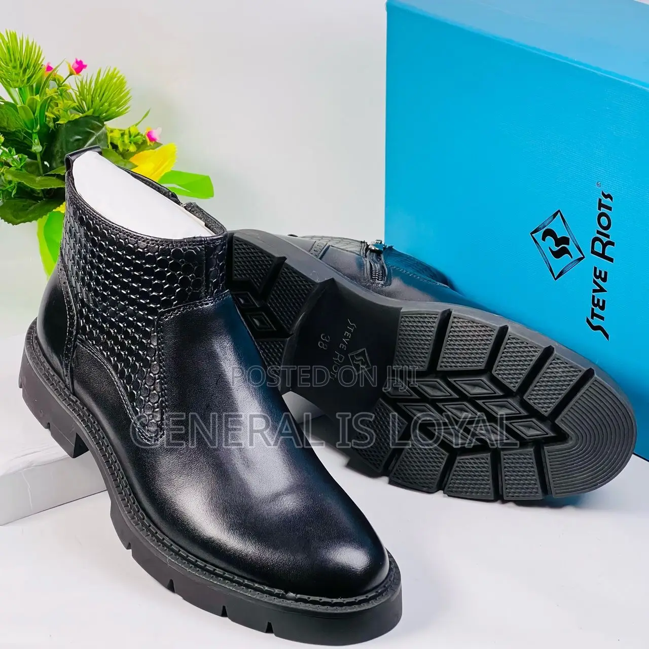 Steve Riot Boot