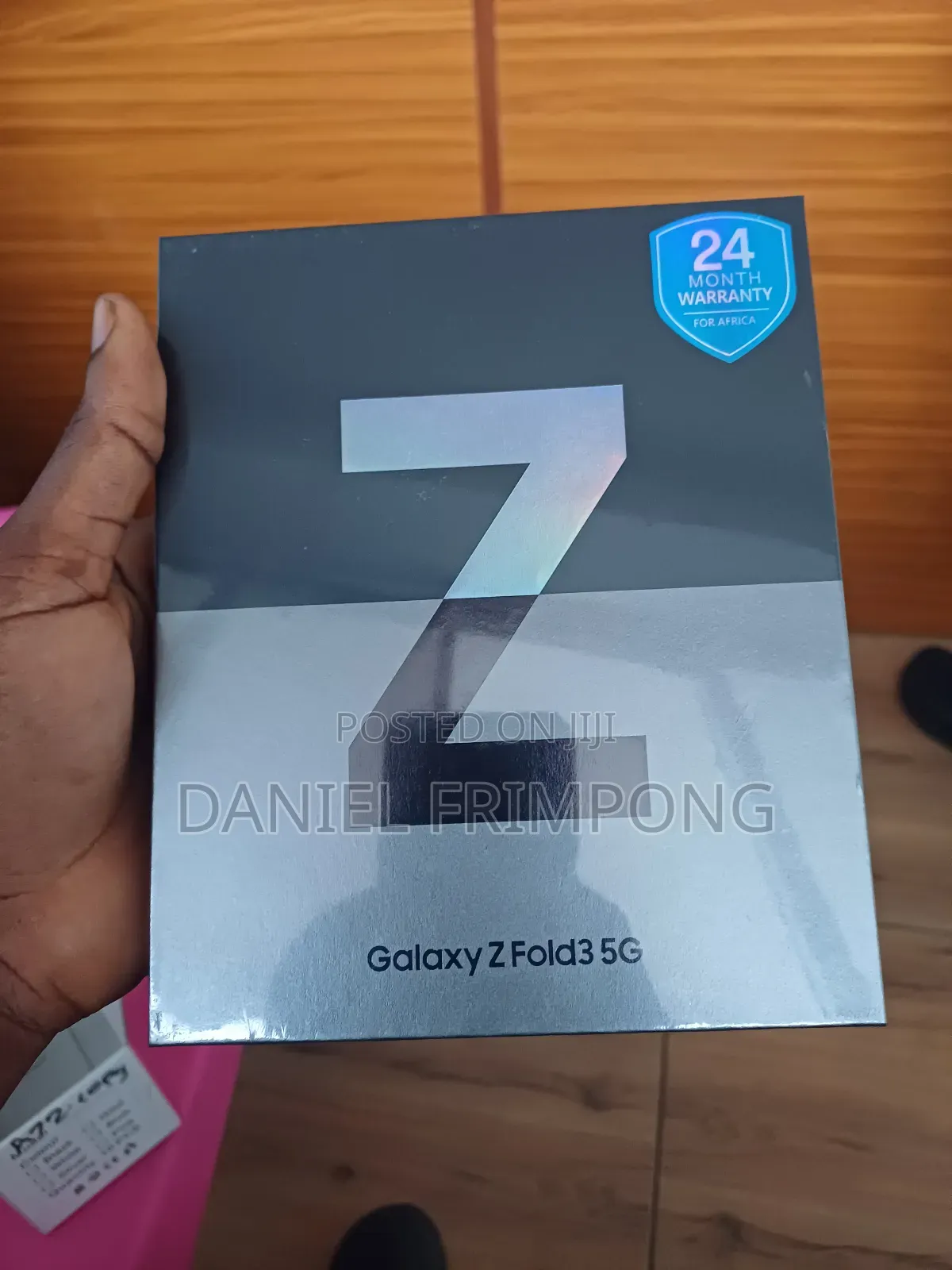 New Samsung Galaxy Z Fold 3 256 GB Gold