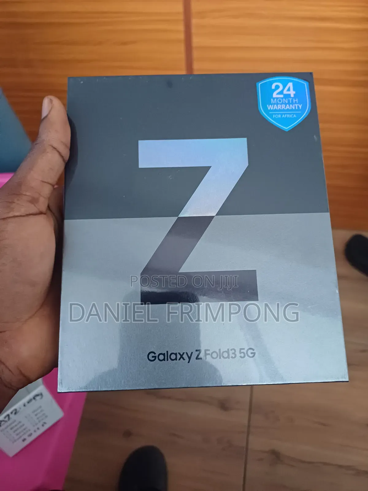 New Samsung Galaxy Z Fold 3 256 GB Gold