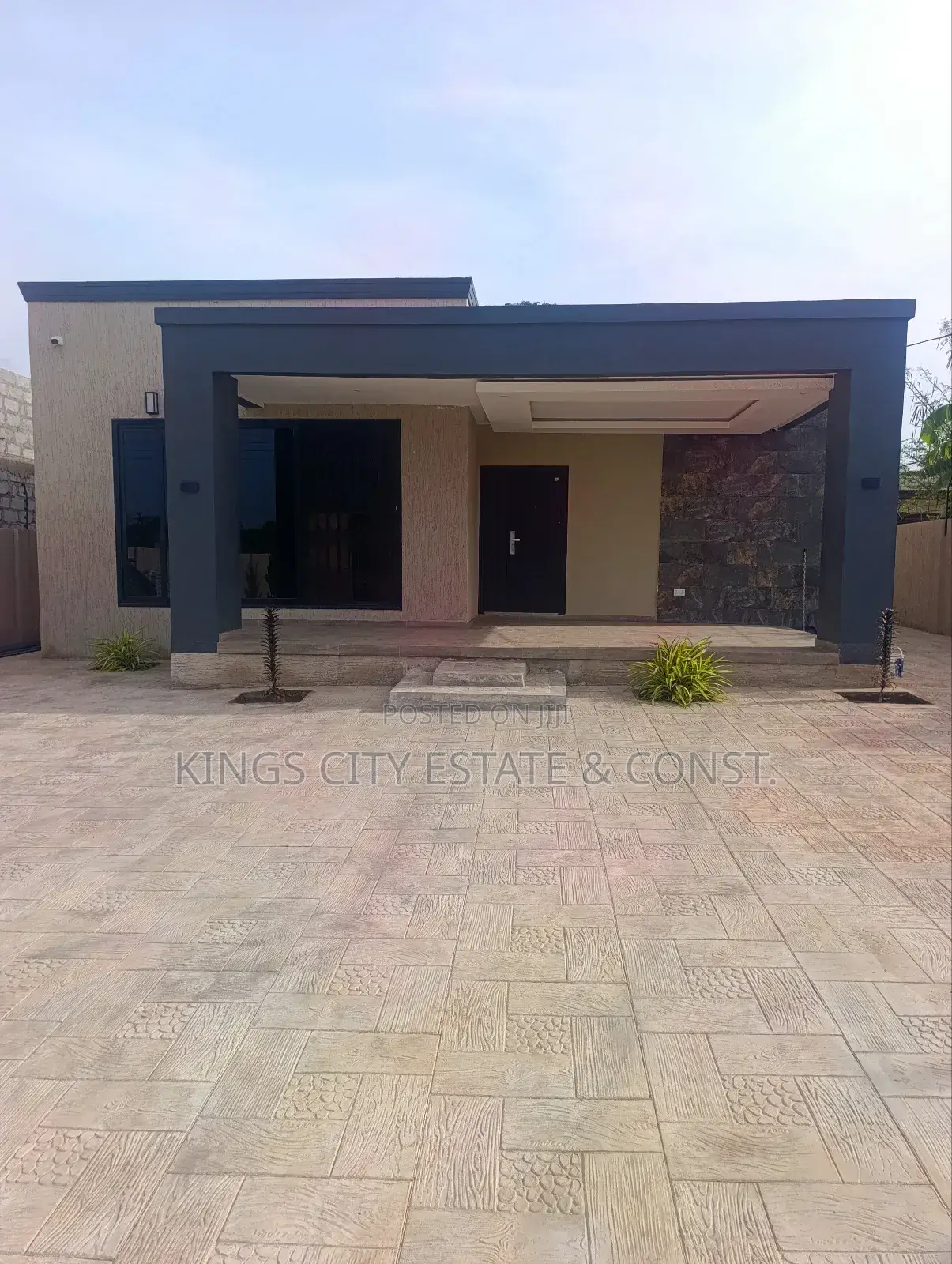 4bdrm House in Ofankor-Atta-Mills, Achimota for sale
