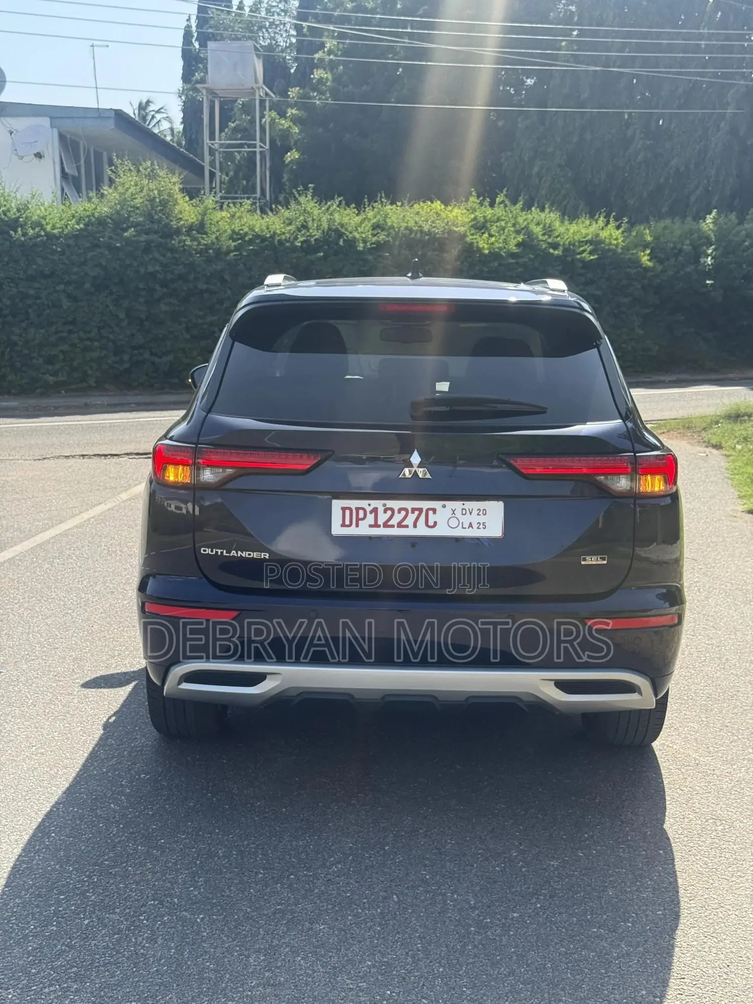 Mitsubishi Outlander SEL Launch Edition 2022 Blue