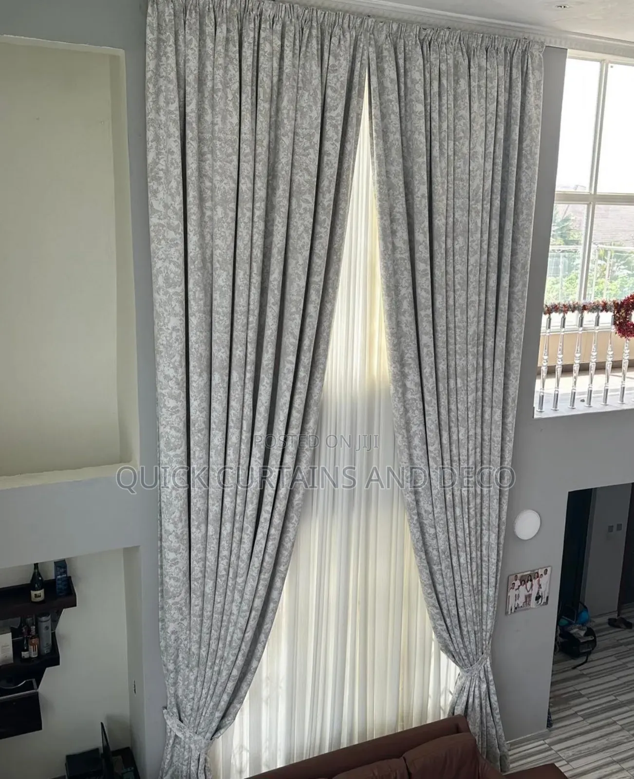 Quick Curtains, Installation Decor