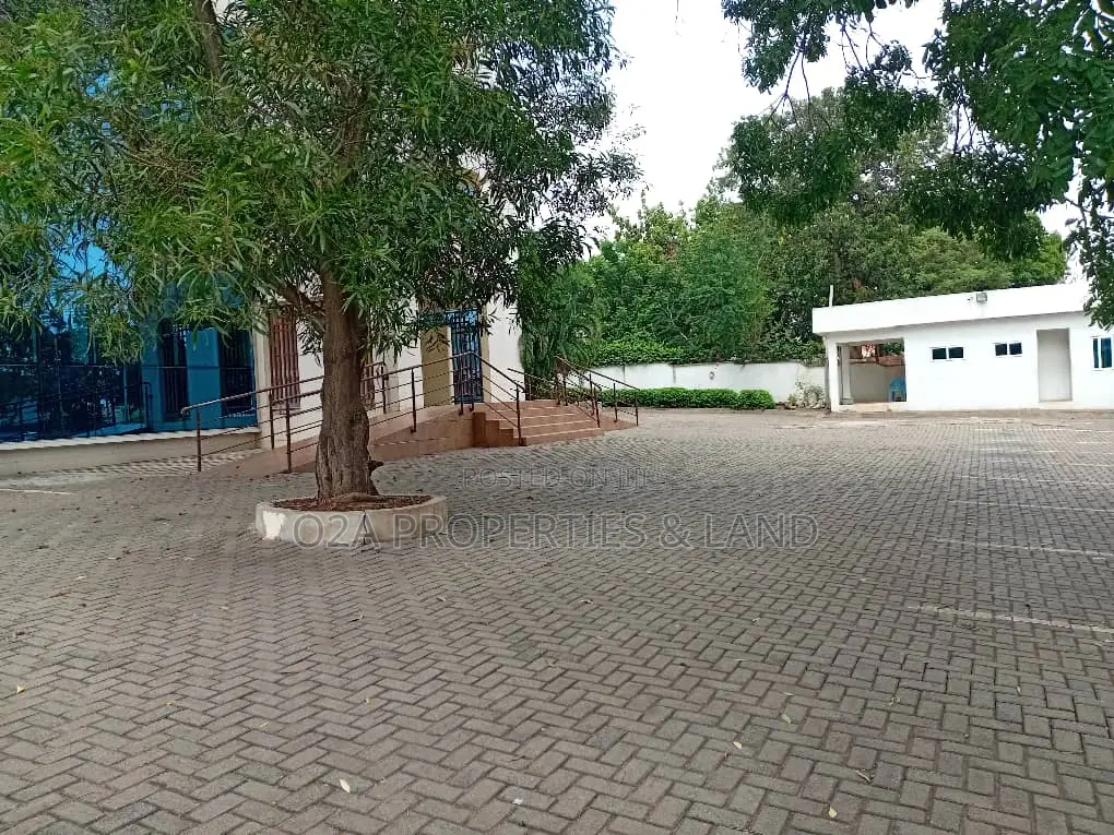 Commercial Property at Roman Ridge