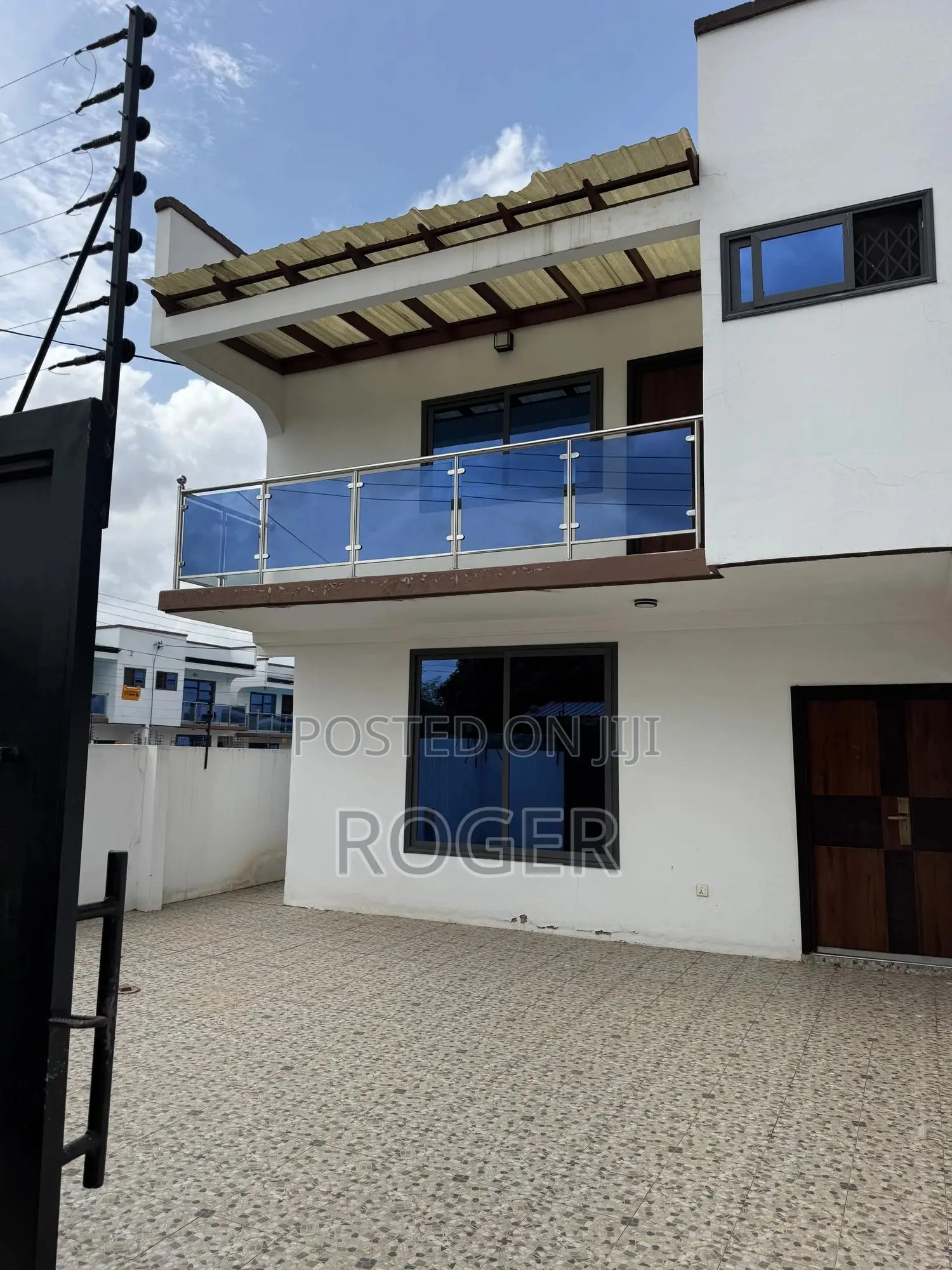 3bdrm House in Ashongman Estate for sale