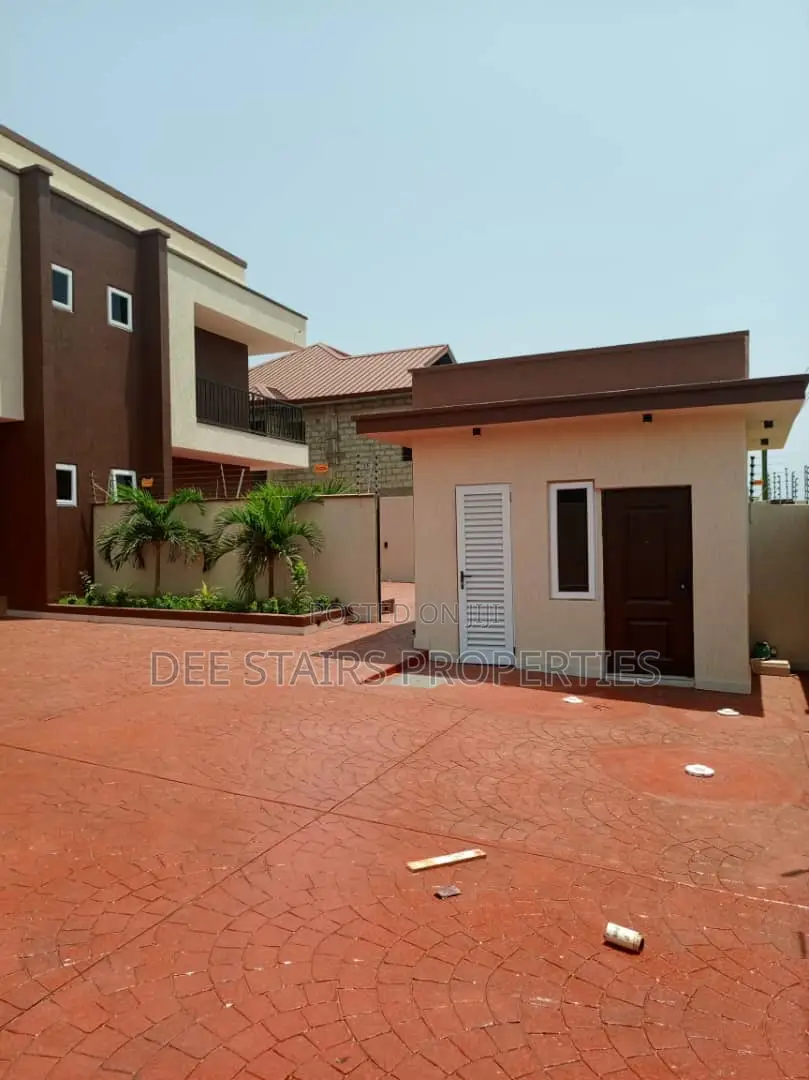 3bdrm House in Teshie Raster for rent