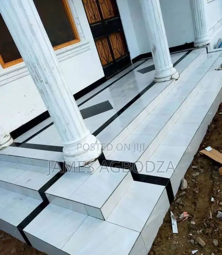 Master Tiler