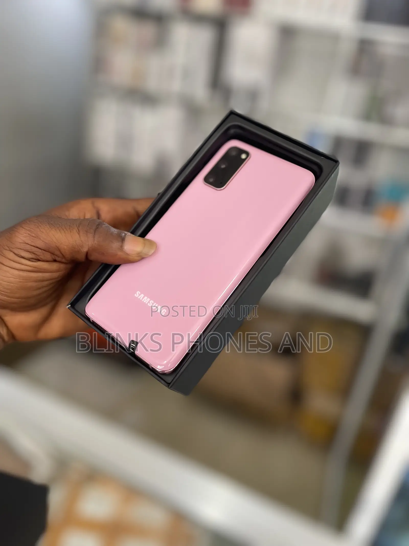 New Samsung Galaxy S20 128 GB Pink
