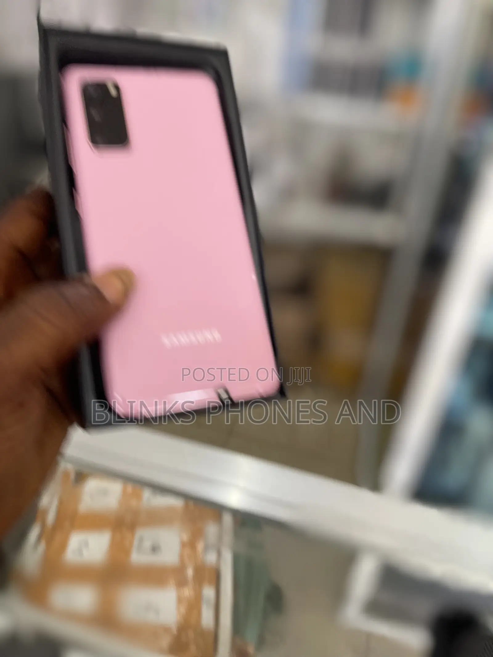 New Samsung Galaxy S20 128 GB Pink