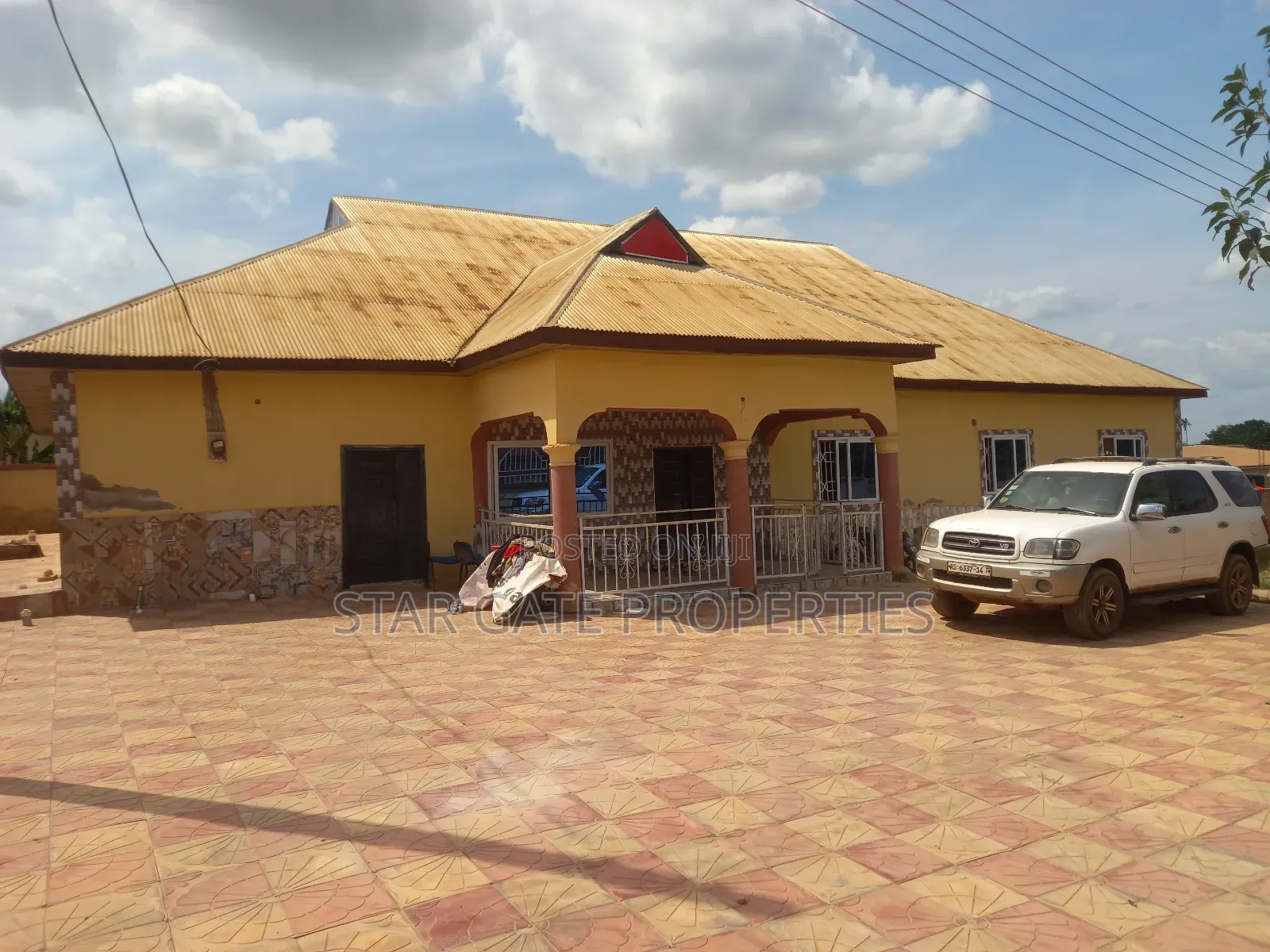 6bdrm House in Krobo, Kumasi Metropolitan for sale