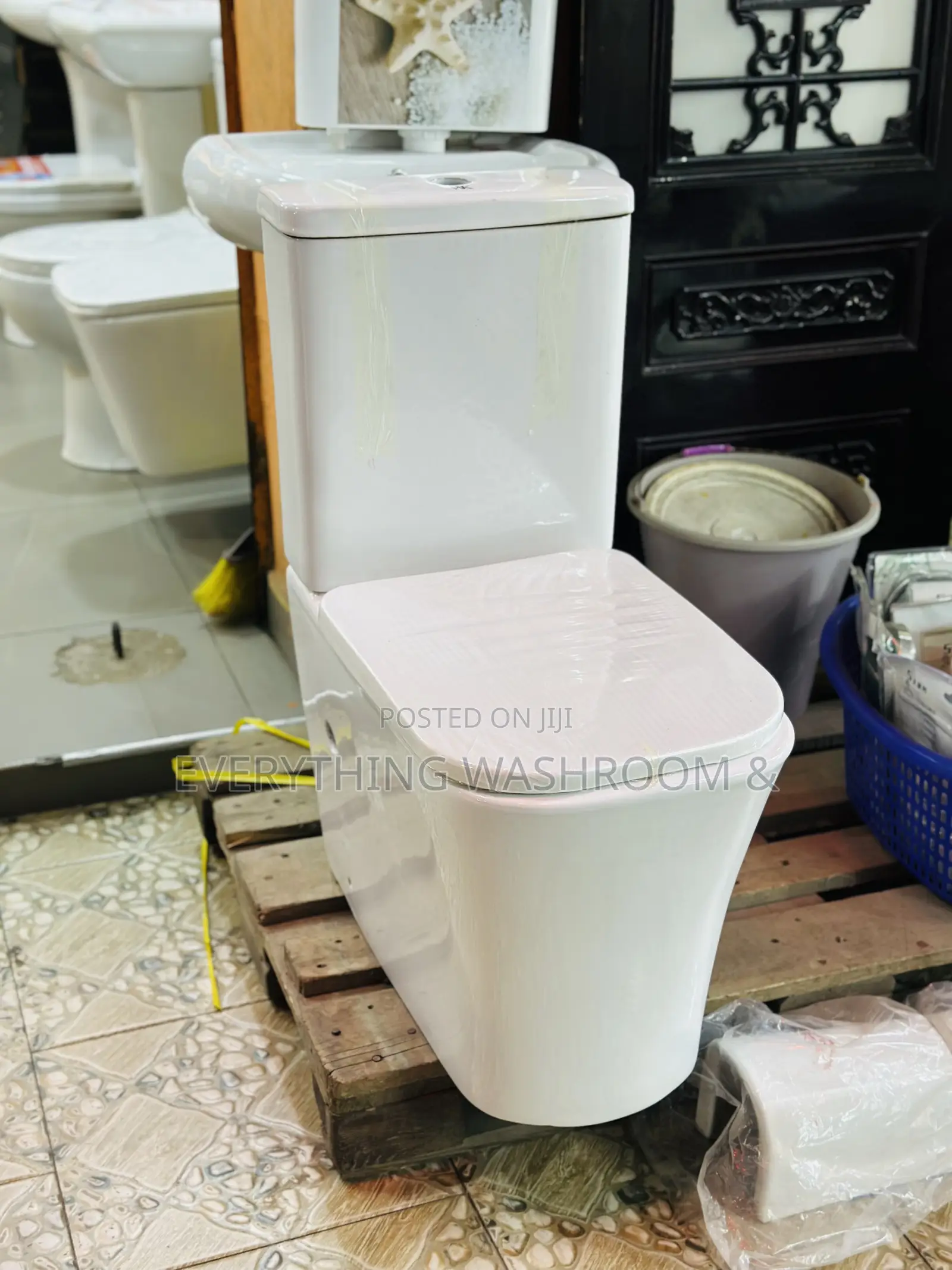 Luxury/Modern Water Closet Two Piece