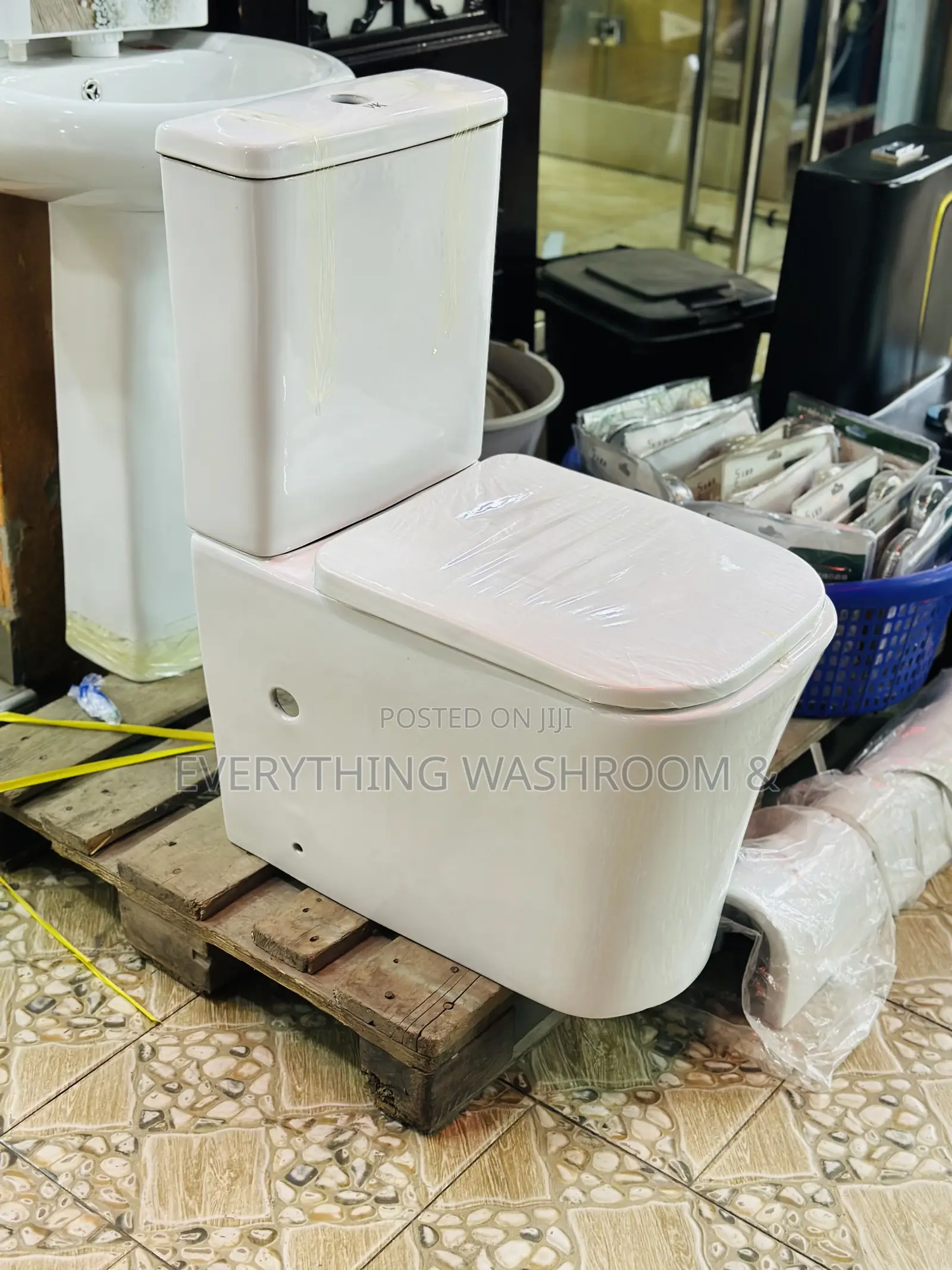 Luxury/Modern Water Closet Two Piece