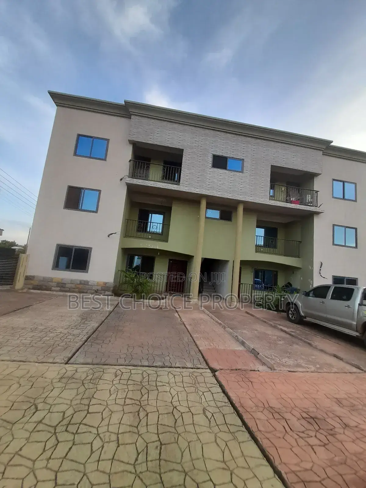 2bdrm Apartment in Ashiyie, Frafraha for rent