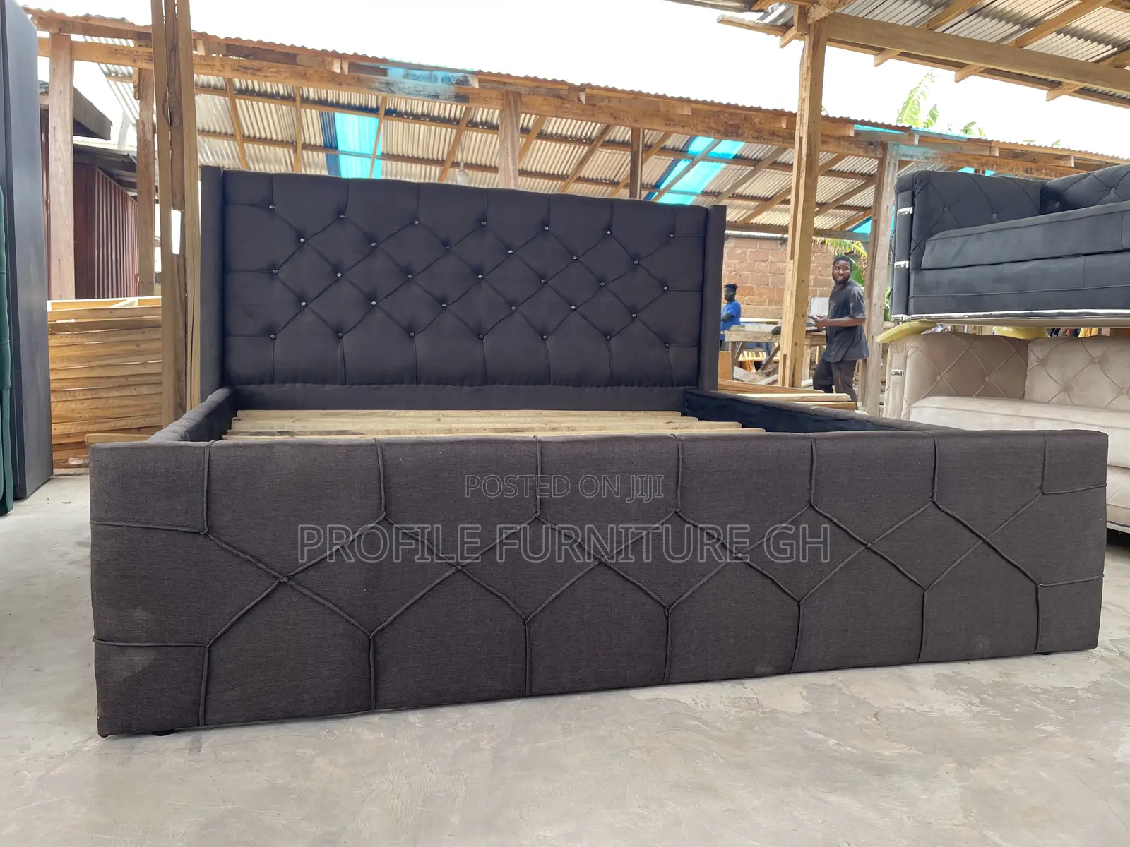 Queen Size 72x75 Bedframe Coffee Brown//  Durable And Luxurious