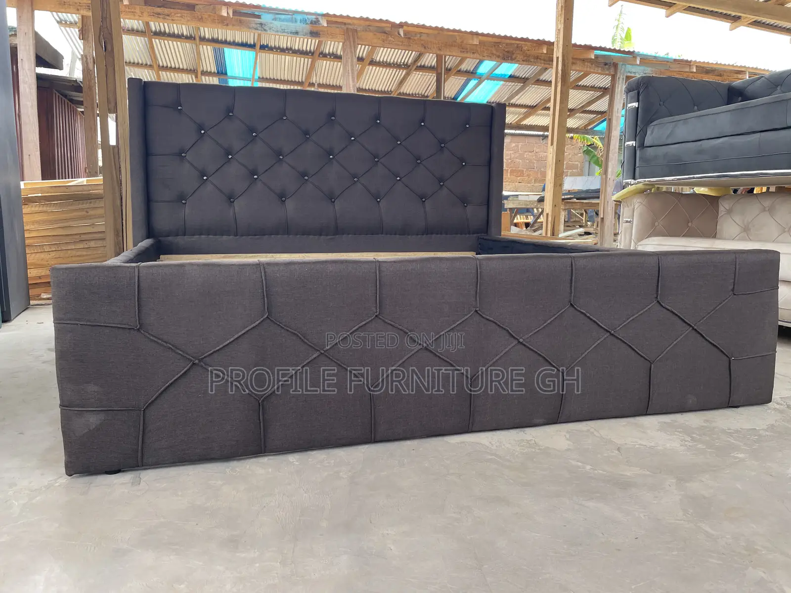 Queen Size 72x75 Bedframe Coffee Brown//  Durable And Luxurious