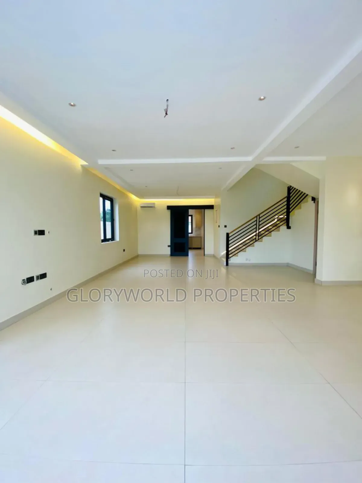 4bdrm House in Dzorwulu for sale