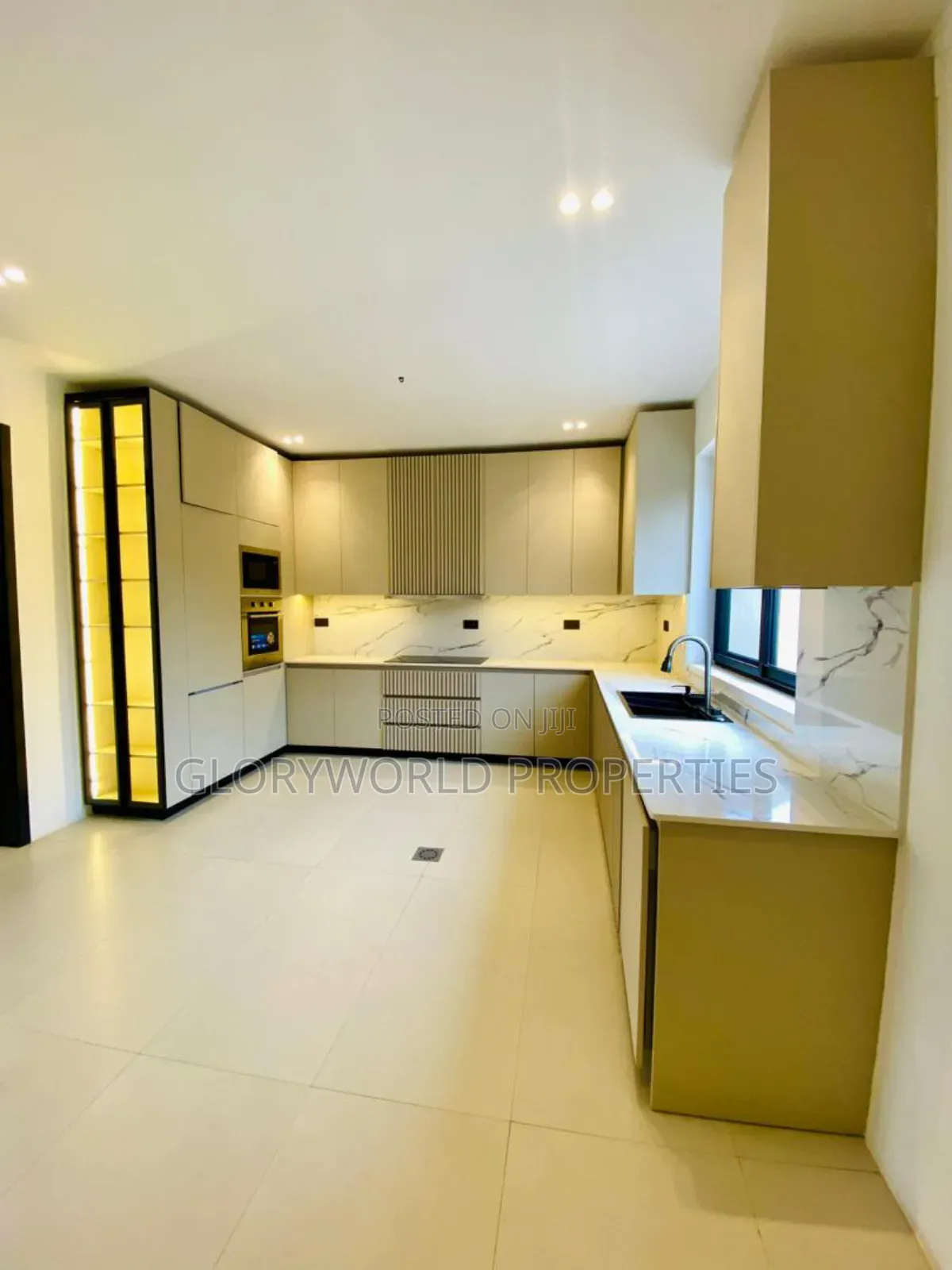 4bdrm House in Dzorwulu for sale