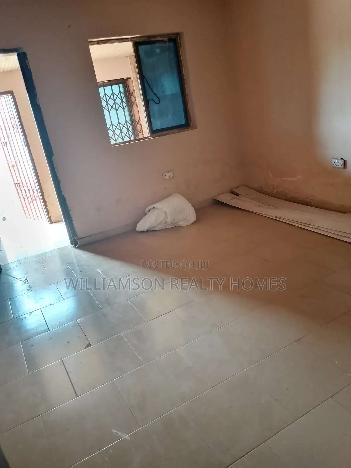 1bdrm Apartment in Hfc Estate Area, Spintex for rent