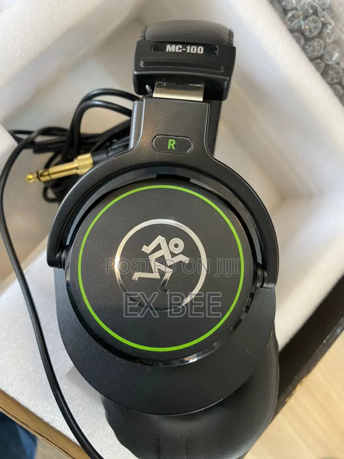 Mackie Mc-100 Studio Monitoring Headphones