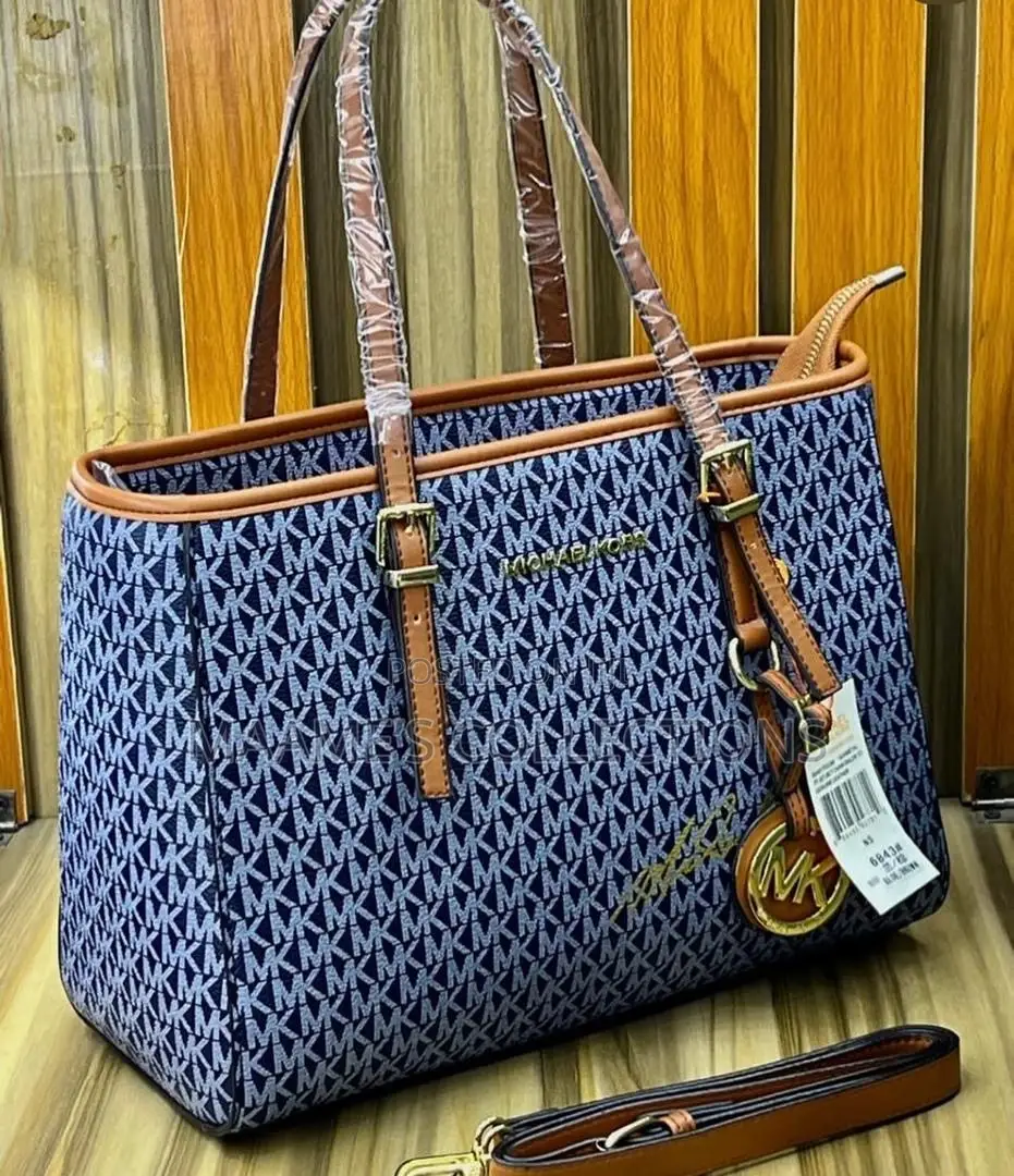 Original Mk Ladies Handbag With a Strap