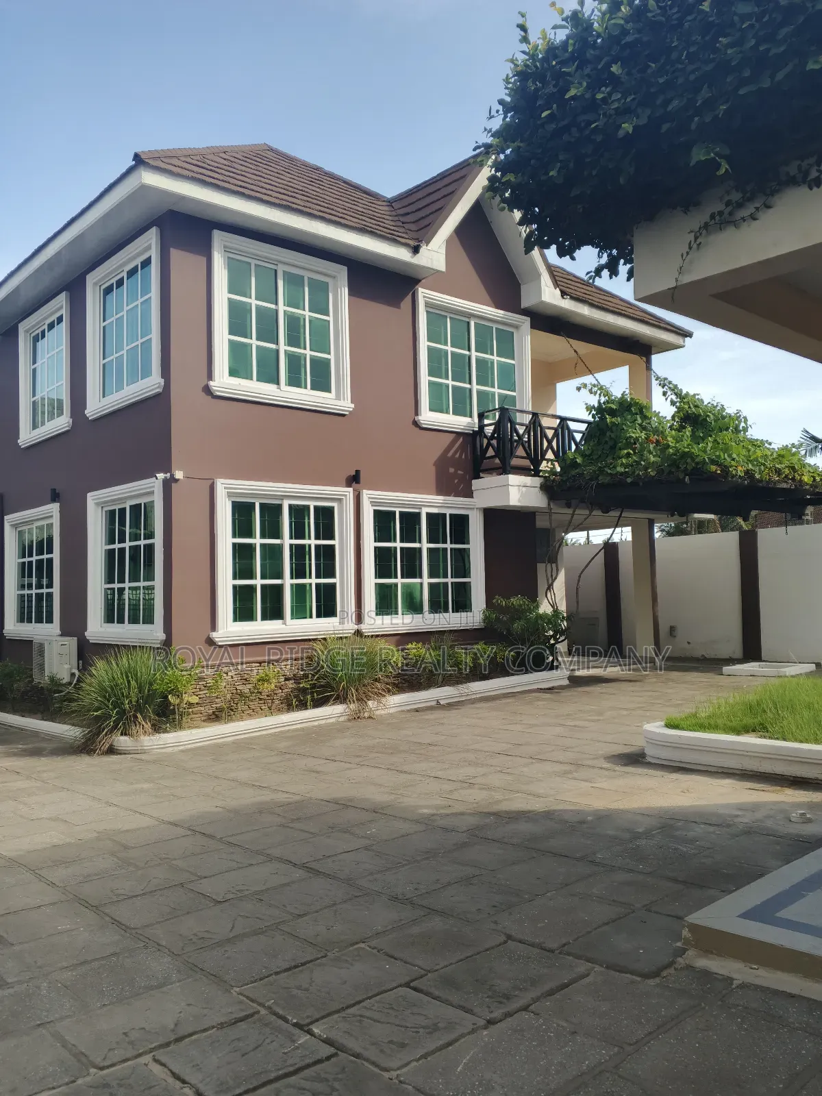 3bdrm House in East Airport, Accra Metropolitan for rent