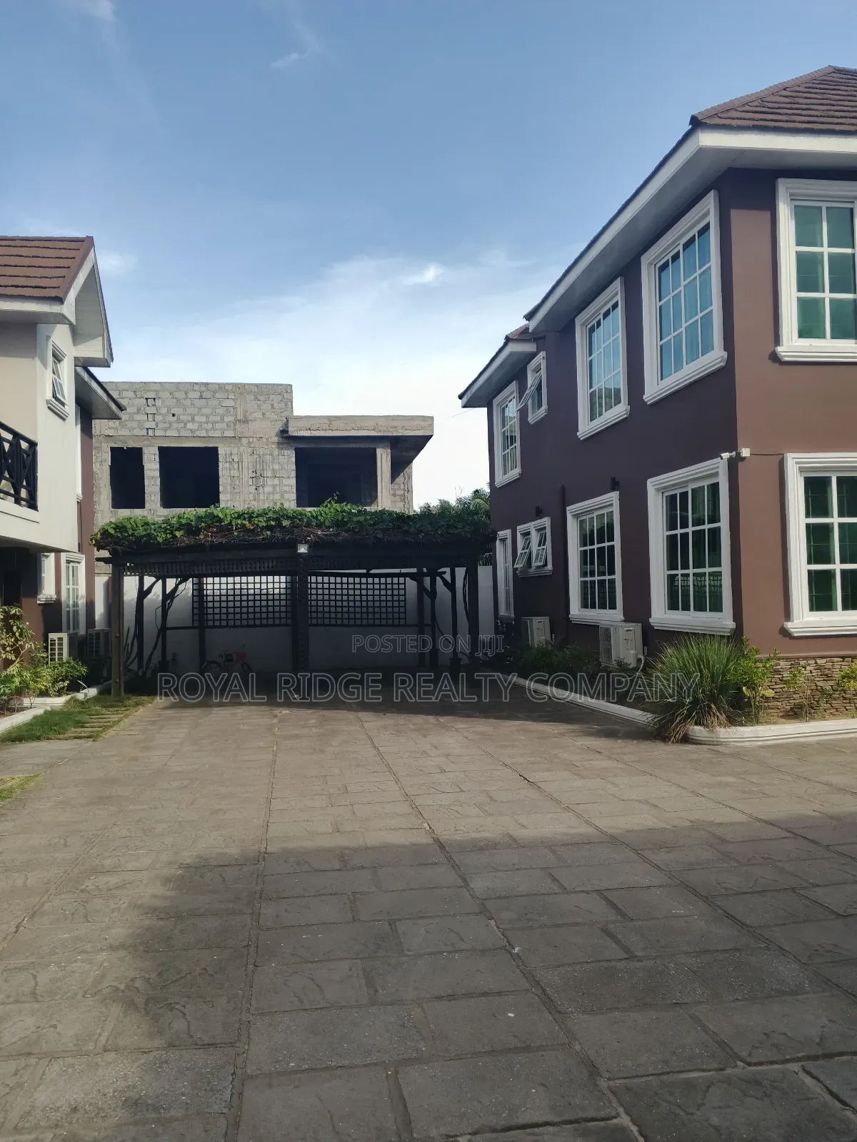 3bdrm House in East Airport, Accra Metropolitan for rent