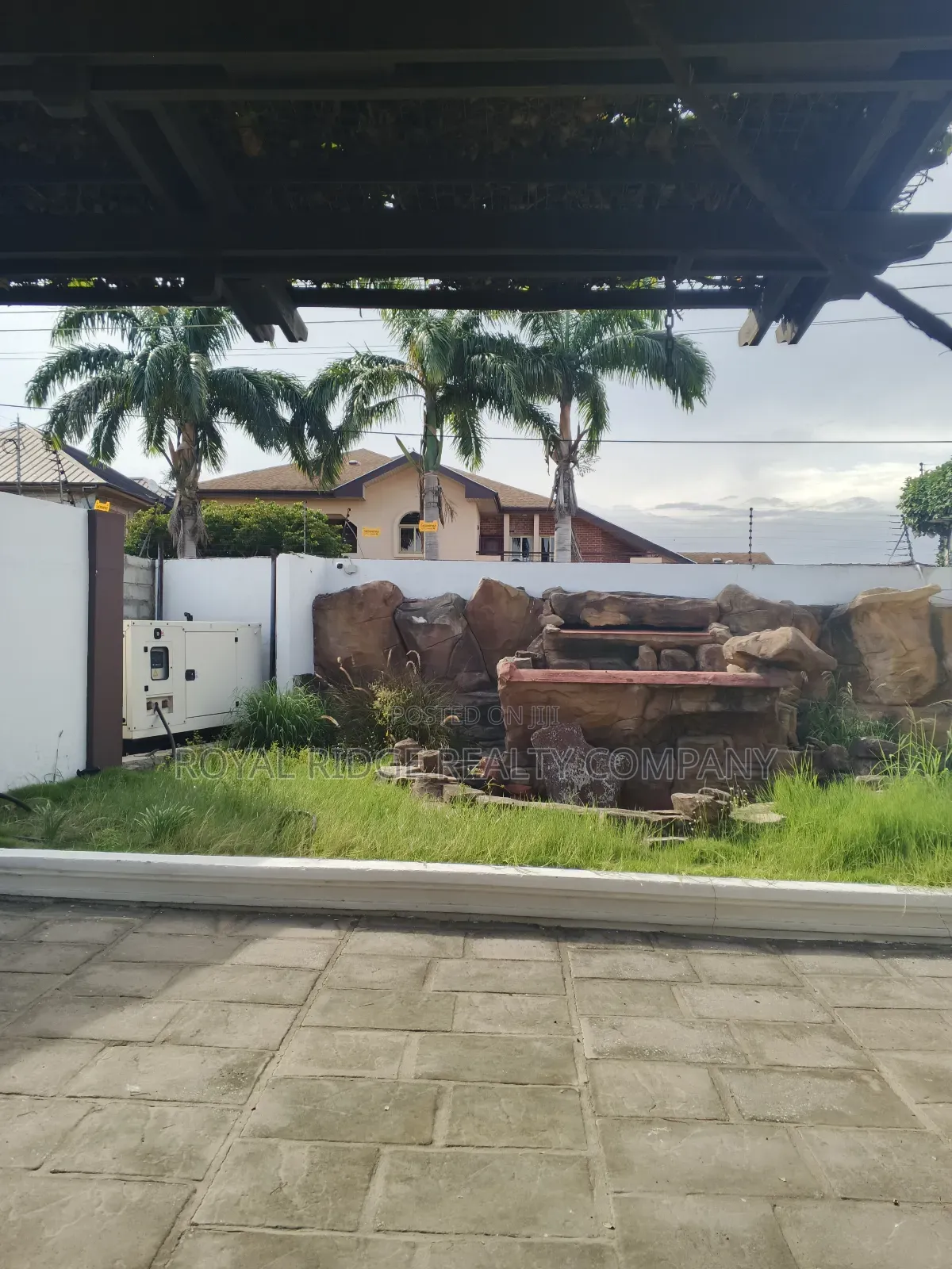 3bdrm House in East Airport, Accra Metropolitan for rent
