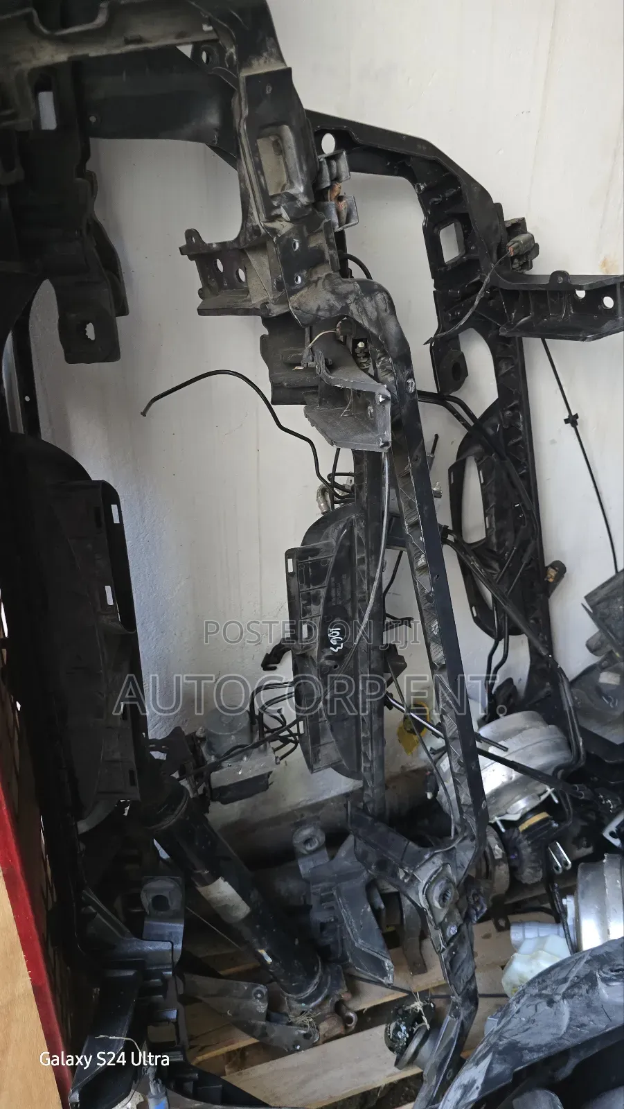 Jaguar F Pace / Xe Radiator Guide