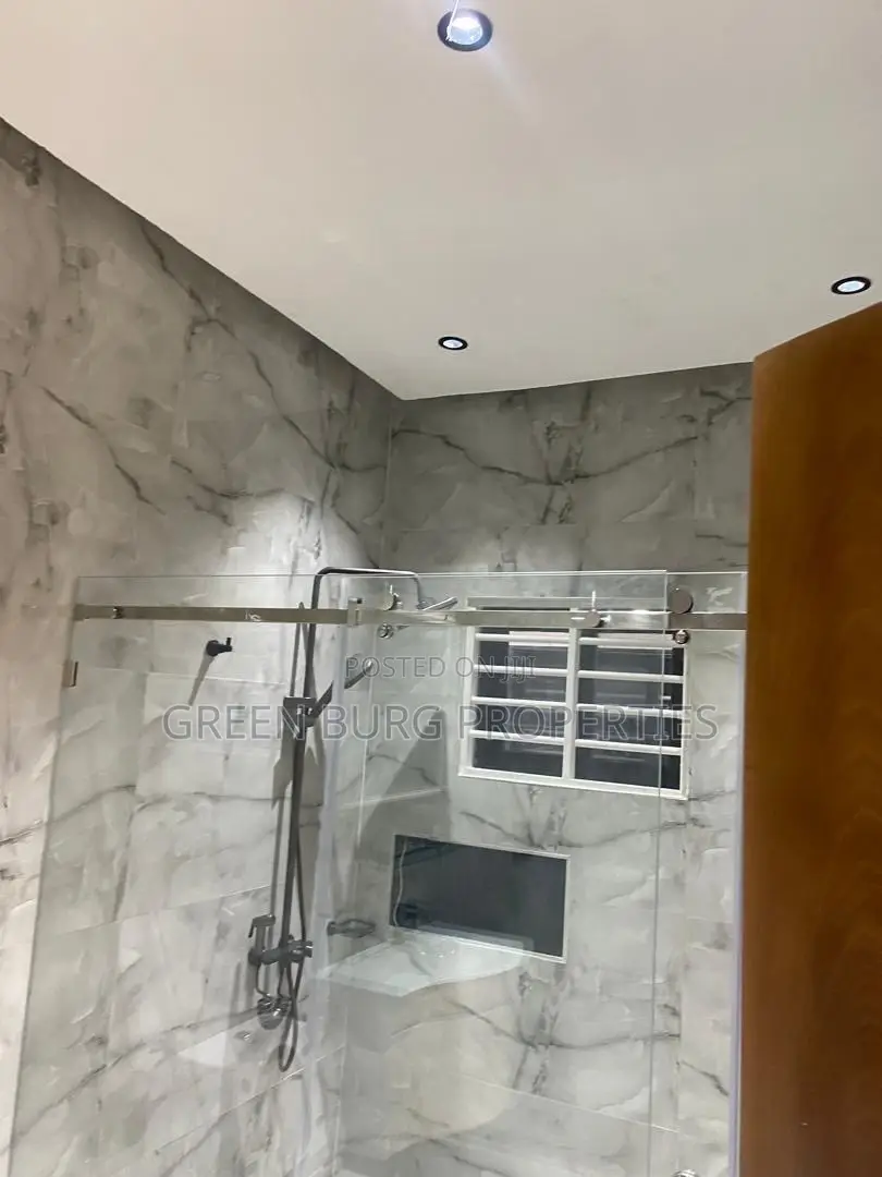 3bdrm House in Green, Oyarifa for sale