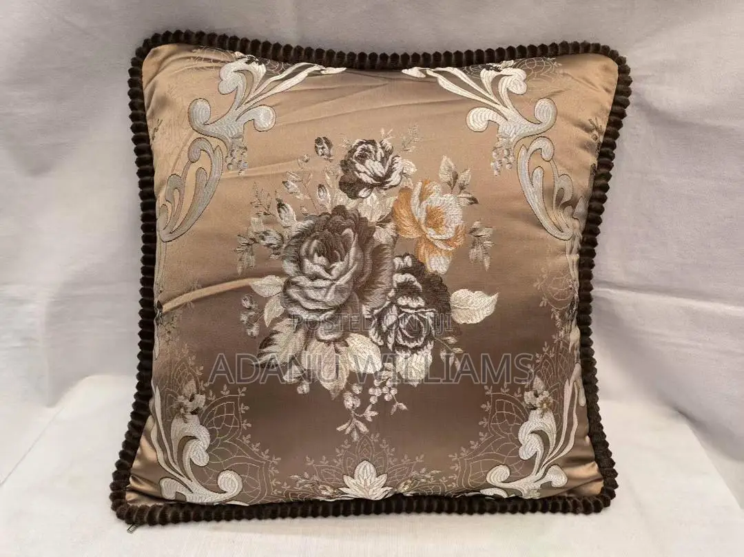Luxurious European-Style Decorative Couch Pillow (Set of 2)
