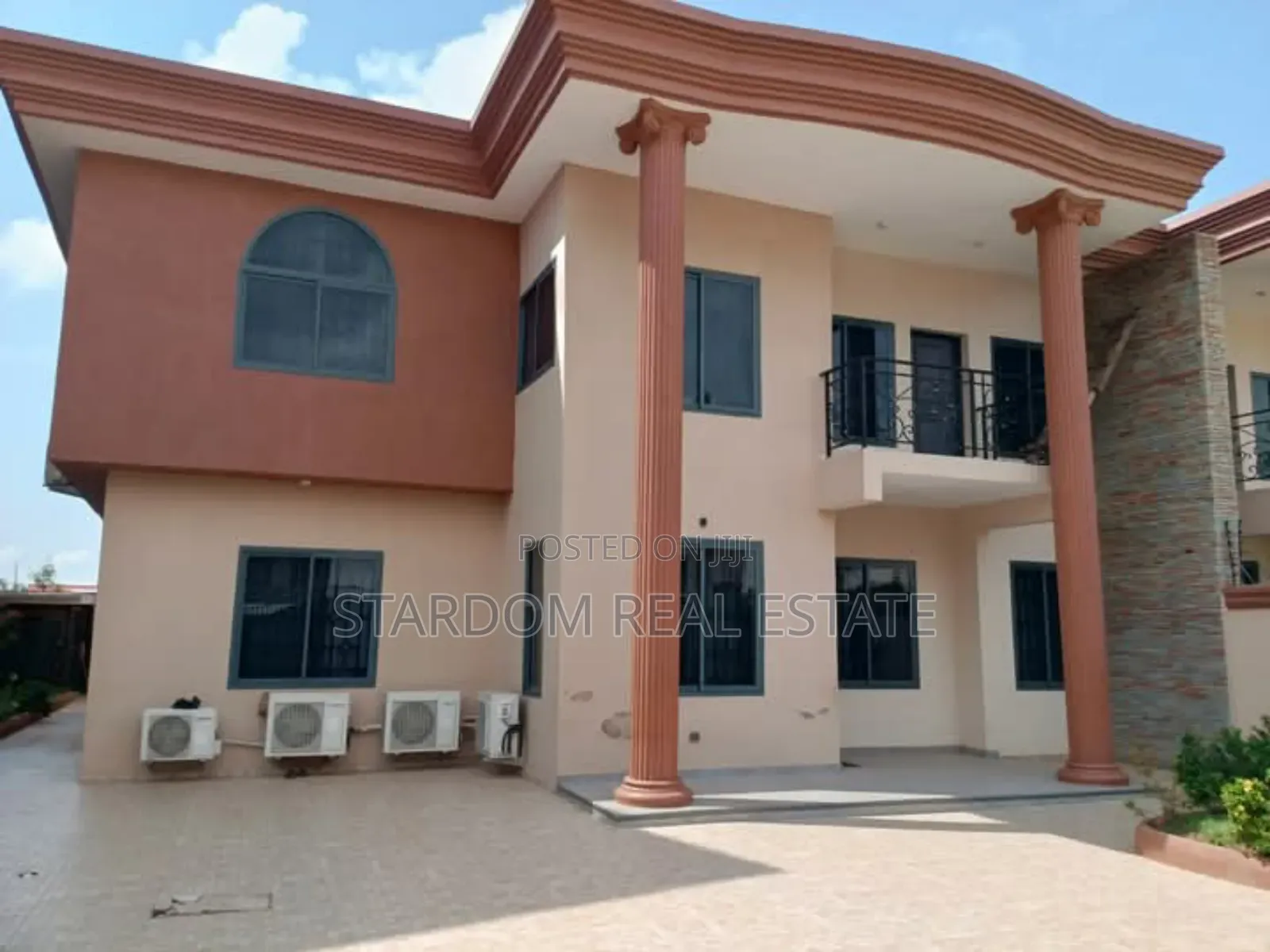 4bdrm Townhouse / Terrace in East Airport, Spintex for rent