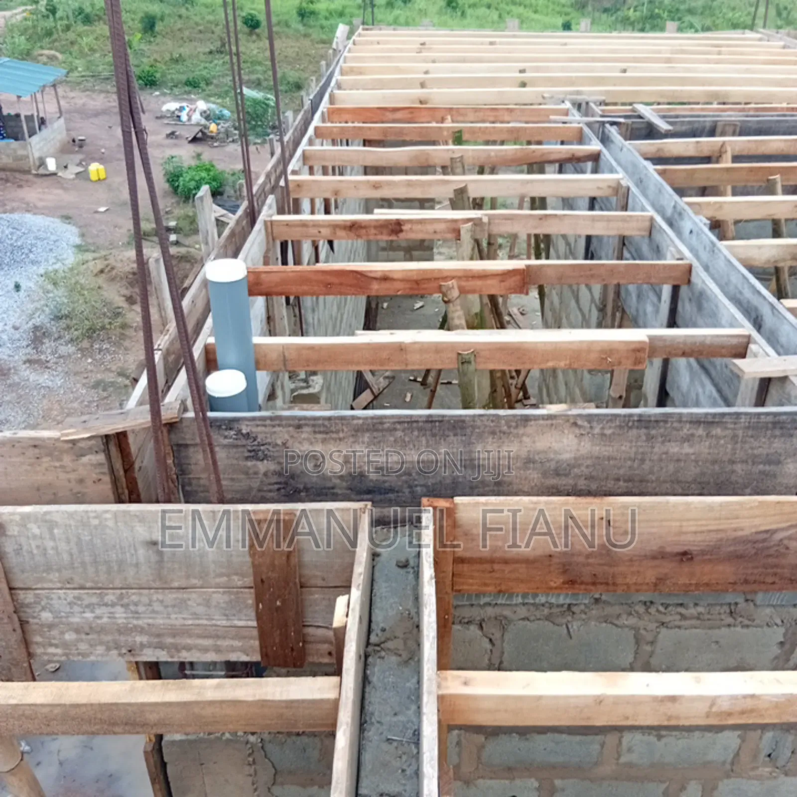 Professional Carpenter Available Content Me or Whatsapp Me