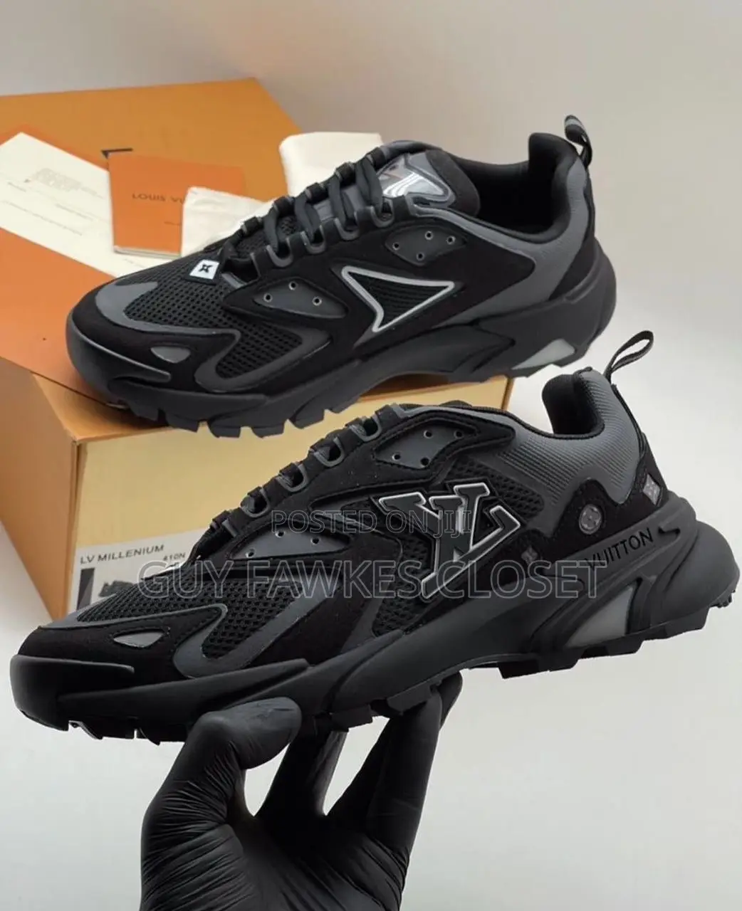 Lv Runner Tatic Sneaker
