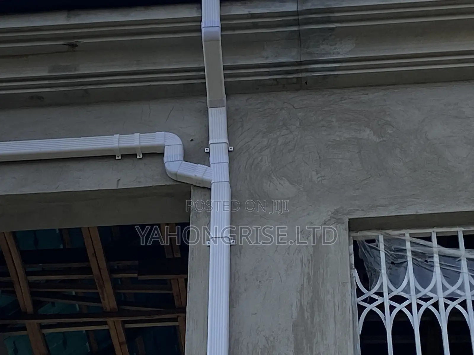PVC Downspout and Gutter Accessories (Downpipe)