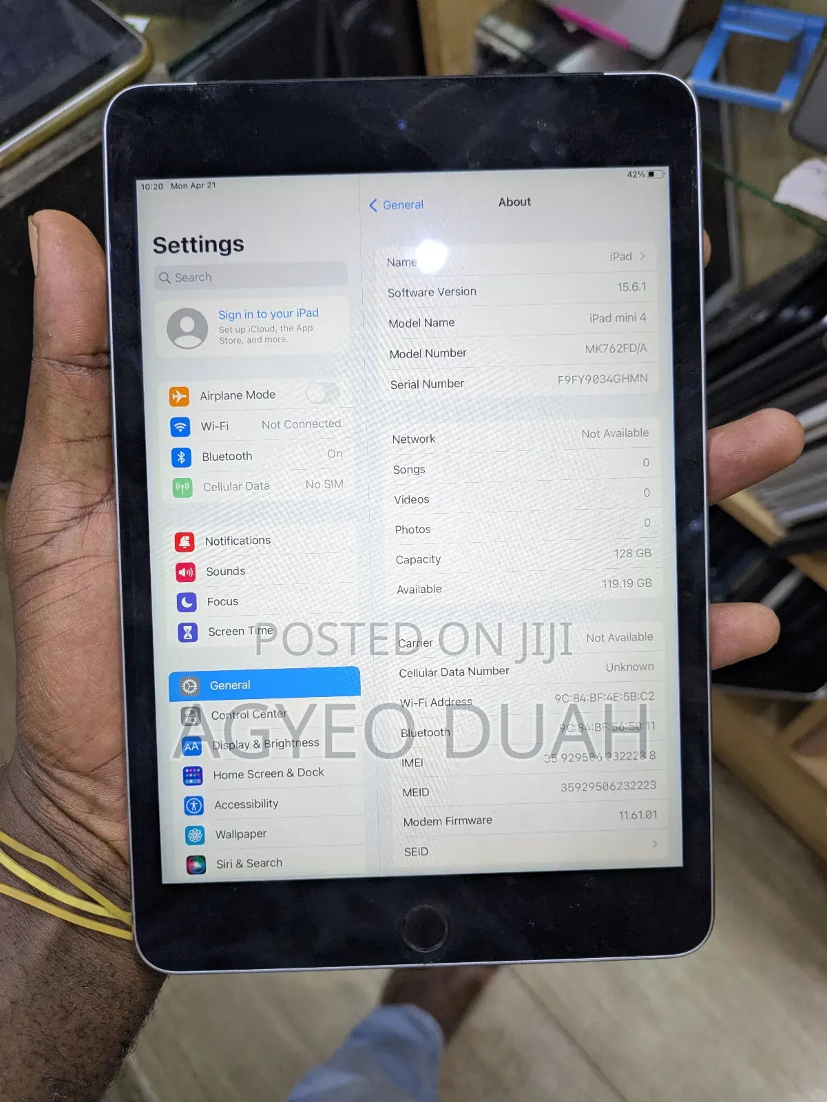 Apple iPad mini 4 128 GB Gray