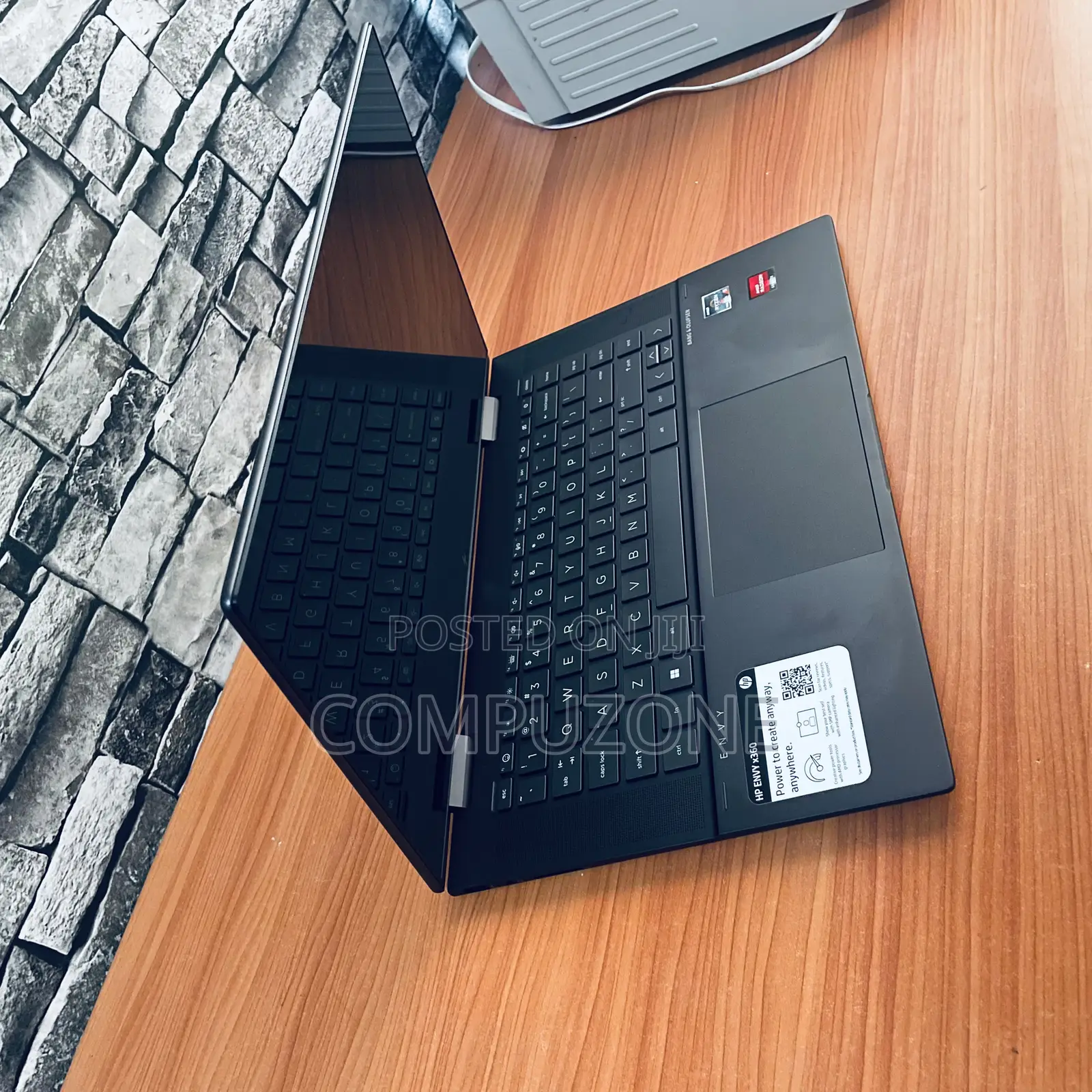 Laptop HP Envy X360 8GB AMD Ryzen 5 SSD 256GB
